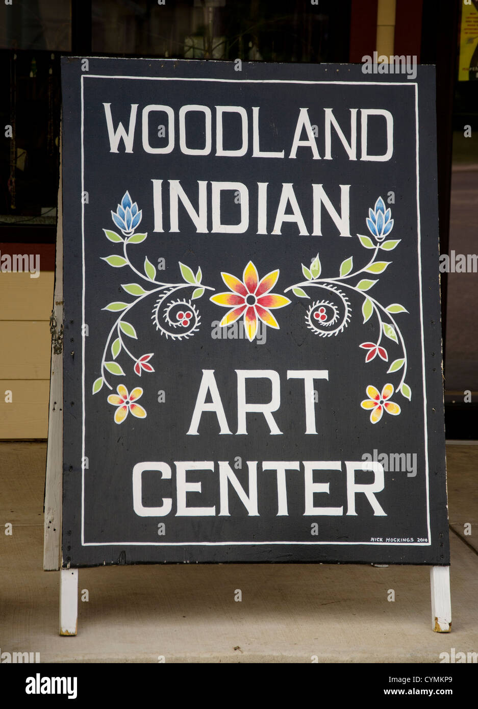 Segno per il Bosco Indian Art Center nel Northwoods città di Lac du Flambeau Foto Stock
