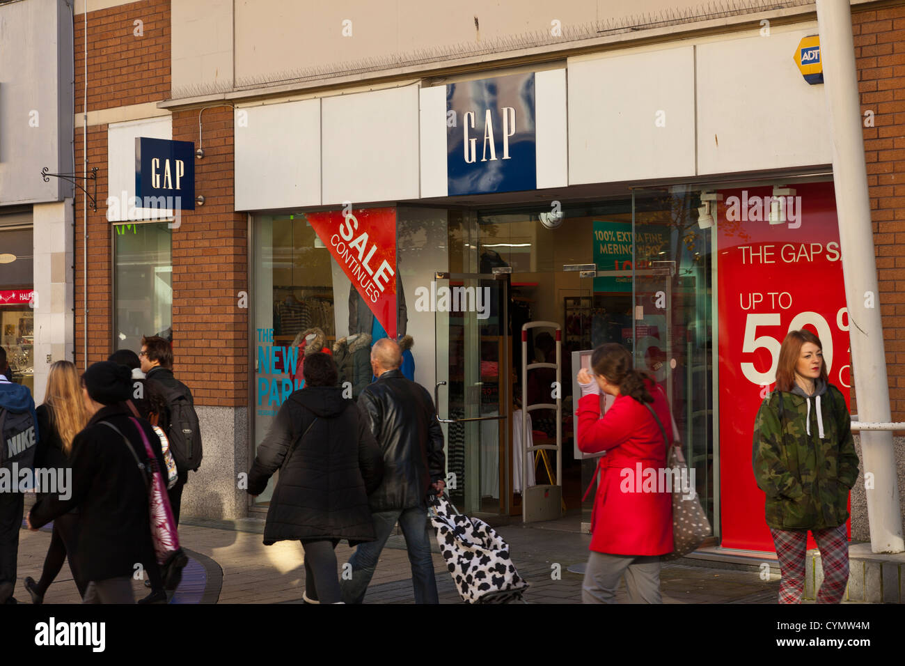 GAP negozio di abbigliamento catena negozio Broadmead Bristol England Regno Unito. Foto Stock