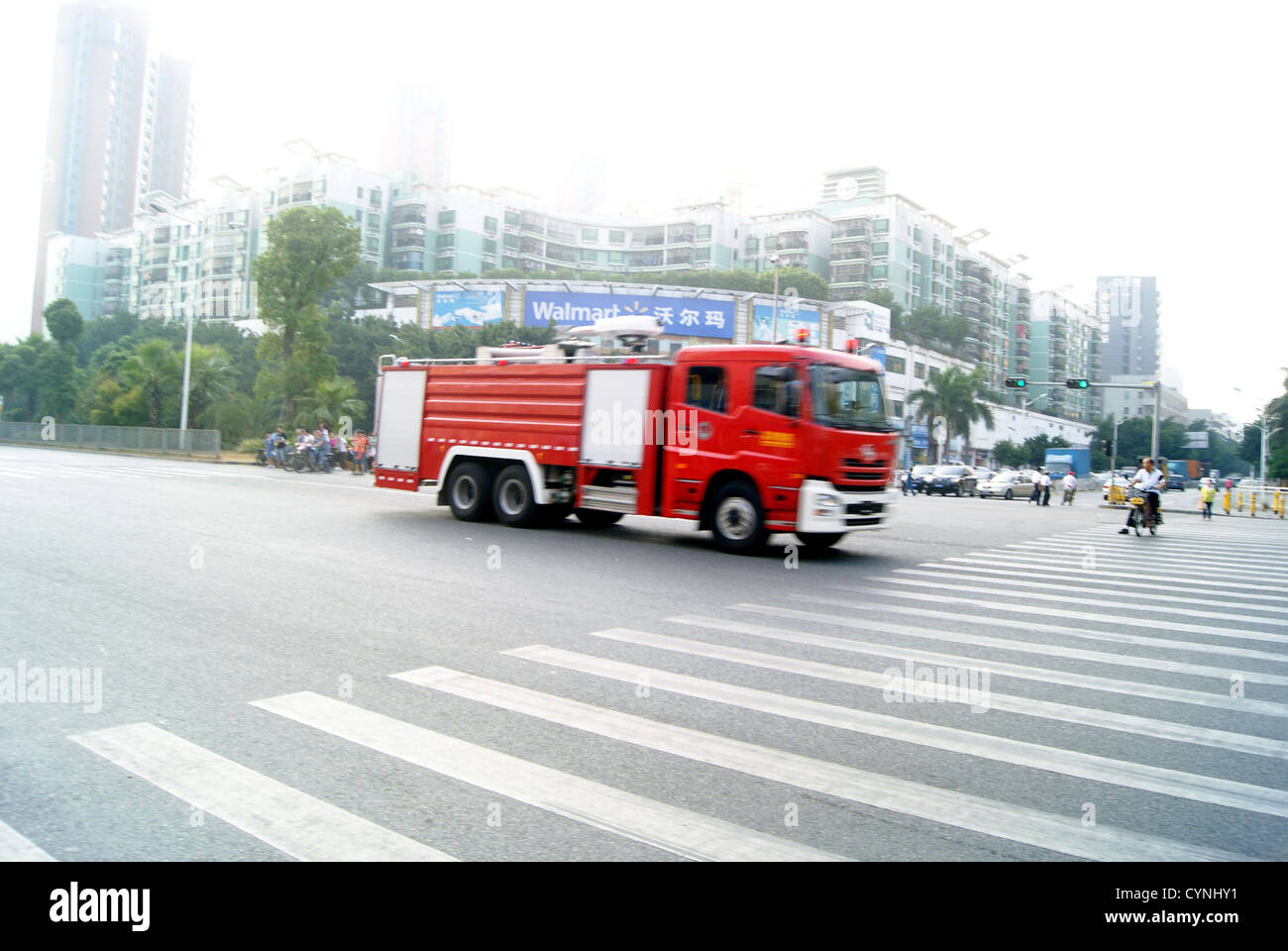 Traffico stradale urbano, a Shenzhen, Cina Foto Stock