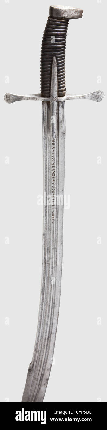 Un polacco/ungherese dell'ussaro sabre, seconda metà del XVII secolo. Leggermente lama curva con più di gualchiere su ciascun lato, pronunciare Foto Stock