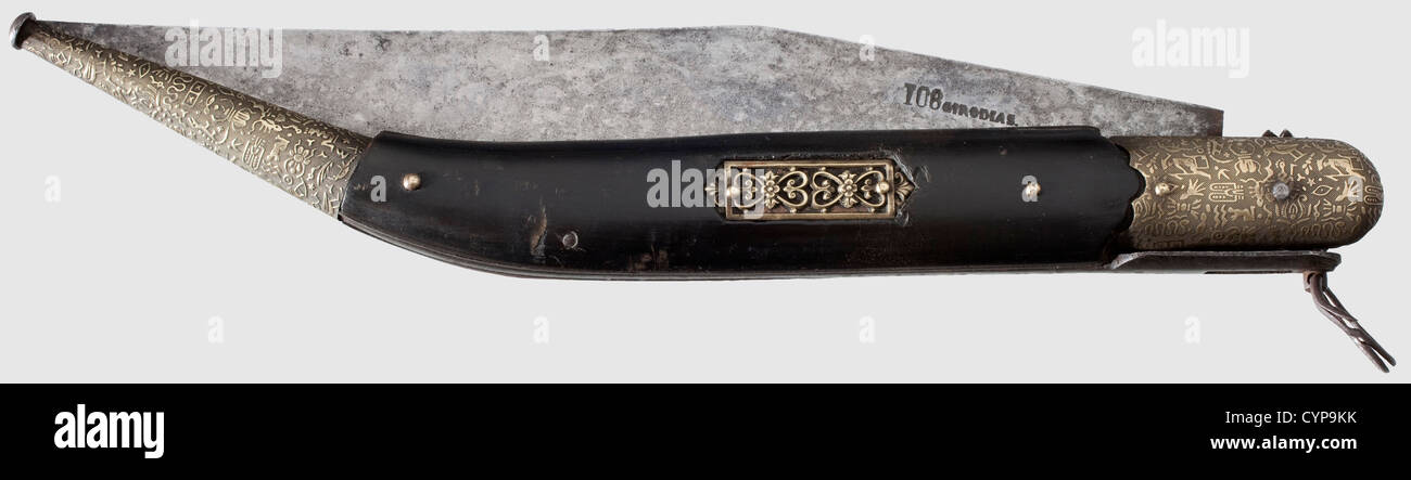 Un casket francese coperto di pelle, circa 1500. Scatolo rettangolare in legno con coperchio a volta. La copertura esterna in pelle con decorazioni finemente scolpite e fustellate di scrollette e minuscole gotiche. Accessori per fascette in ferro, coperchio con maniglia mobile per il trasporto. Blocco sulla parte anteriore con hasp,chiave mancante. L'interno rivestito di cuoio di shagreen rosso,il coperchio con rivestimento tessile. Dimensioni 21.5 x 13 x 13 cm,storico,storico,XVI secolo,pugnale,pugnali,spinta,spinte,bastone,arma,armi,armi,armi,dispositivo di combattimento,oggetto,obje,diritti aggiuntivi-clearences-non disponibile Foto Stock