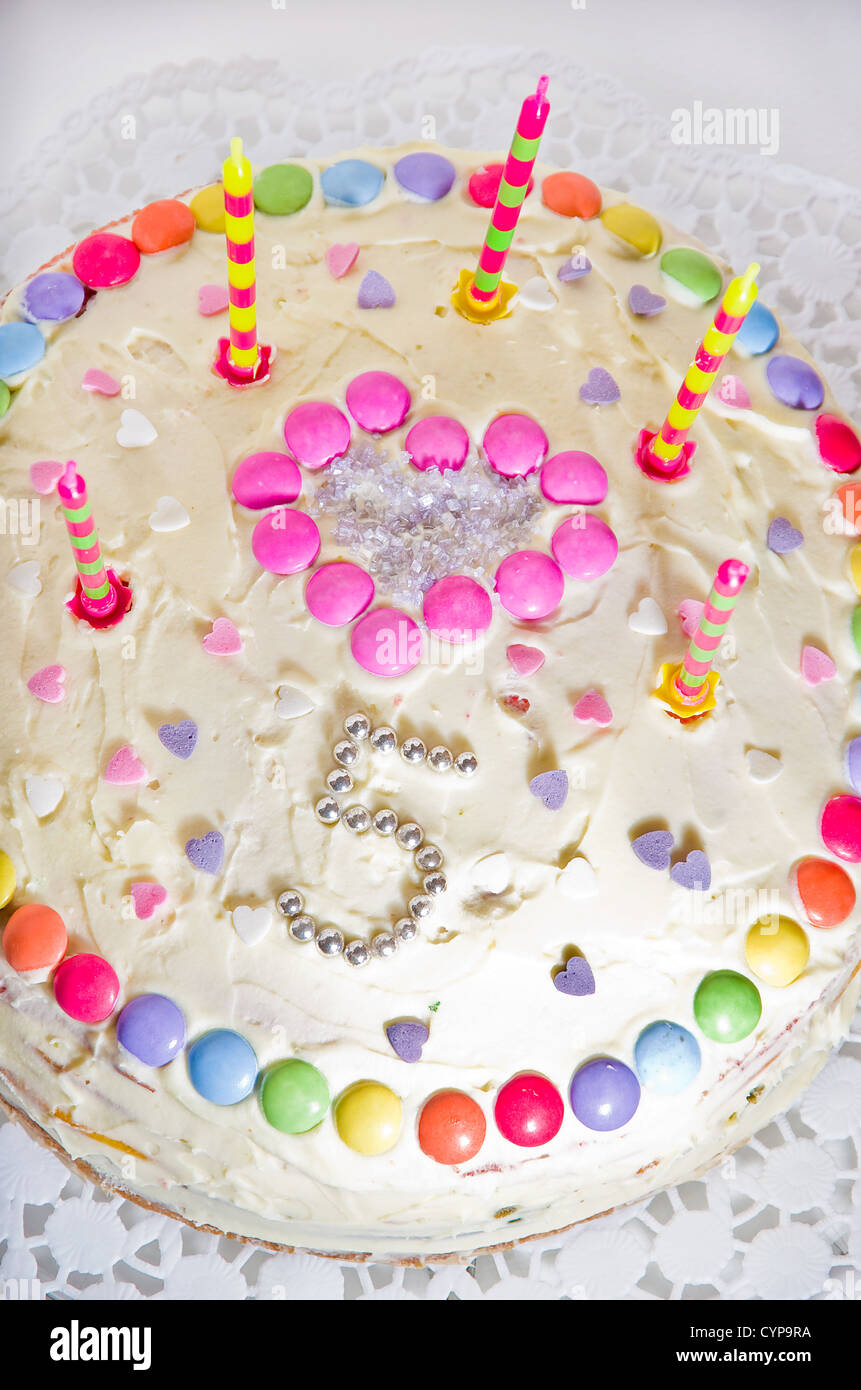 Compleanno Torta di crema Foto Stock