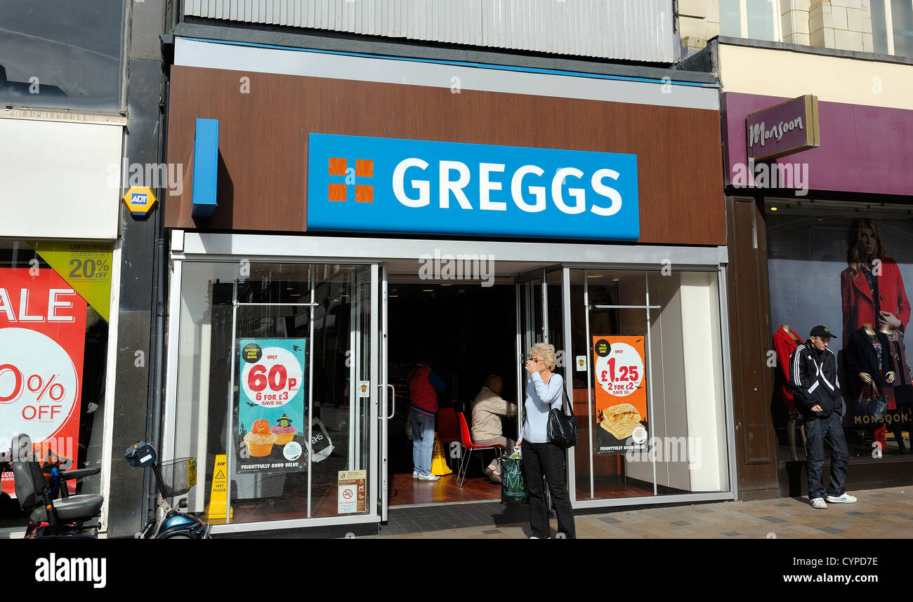 Greggs fornai Blackpool Lancashire England Regno Unito Foto Stock