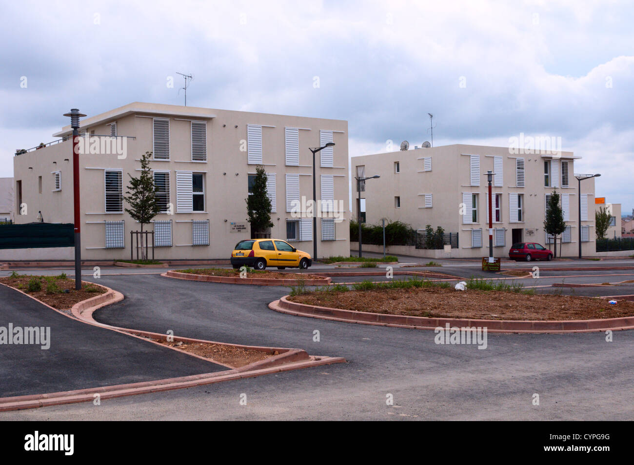 Parte di La Courondelle, un alloggiamento nuovo sviluppo sulla periferia di Beziers nel sud della Francia. Foto Stock
