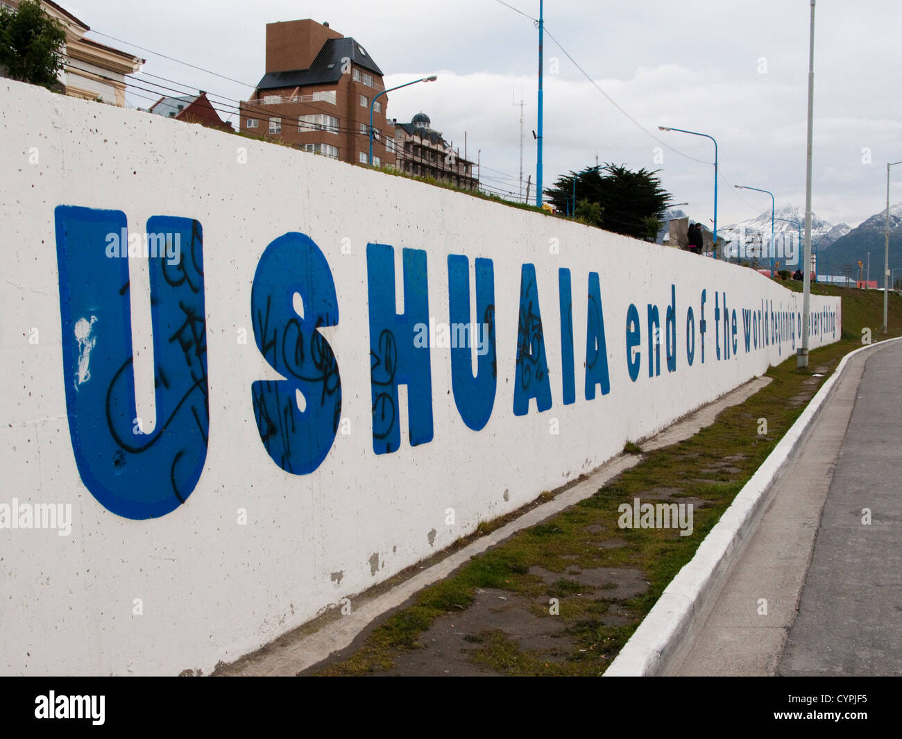 Un segno nel porto di Ushuaia, Argentina che si spaccia come " la fine del mondo". Foto Stock