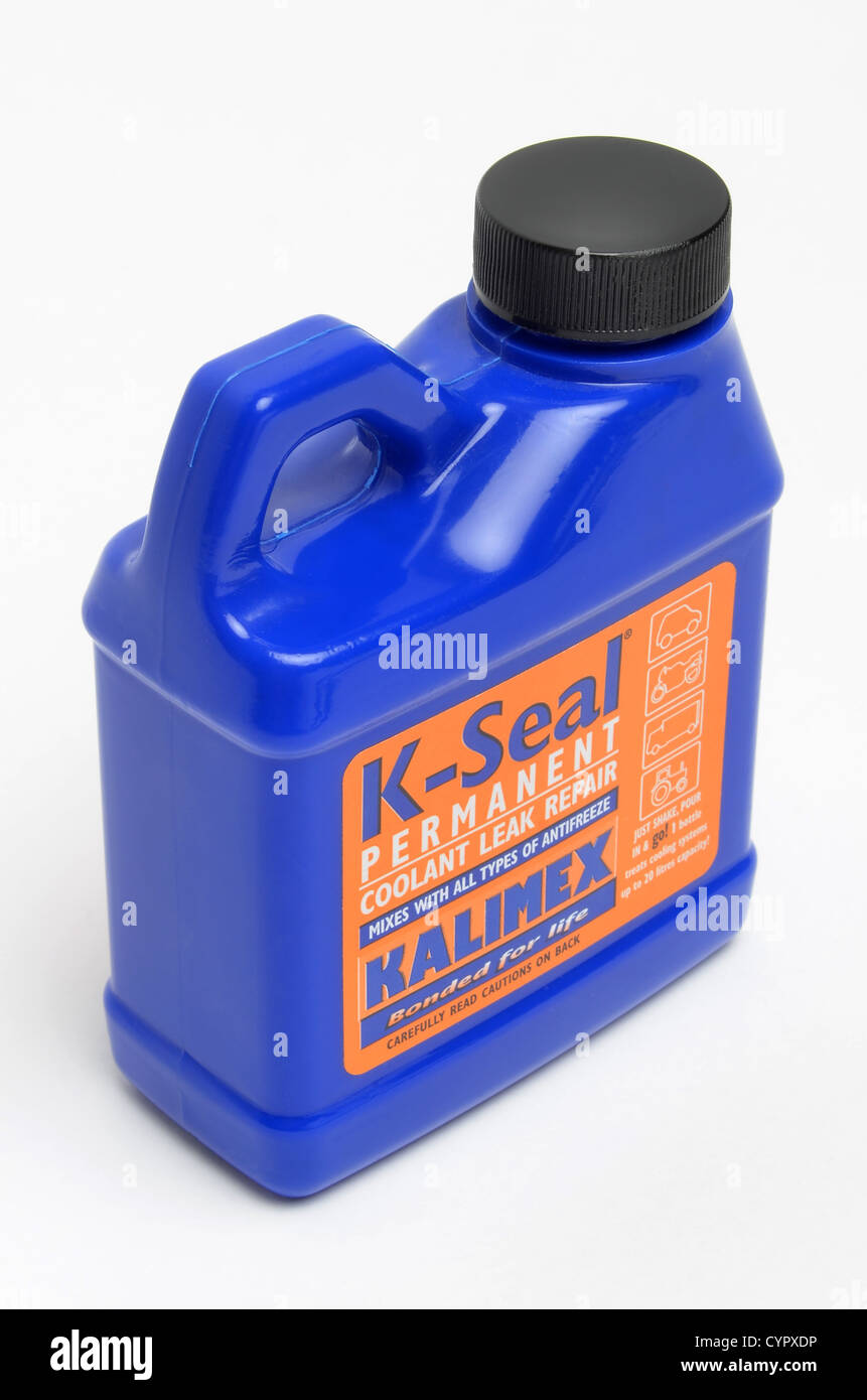 Kalimex K-tenuta del radiatore del liquido di raffreddamento e riparare il sistema di flacone di fluido su sfondo bianco Foto Stock
