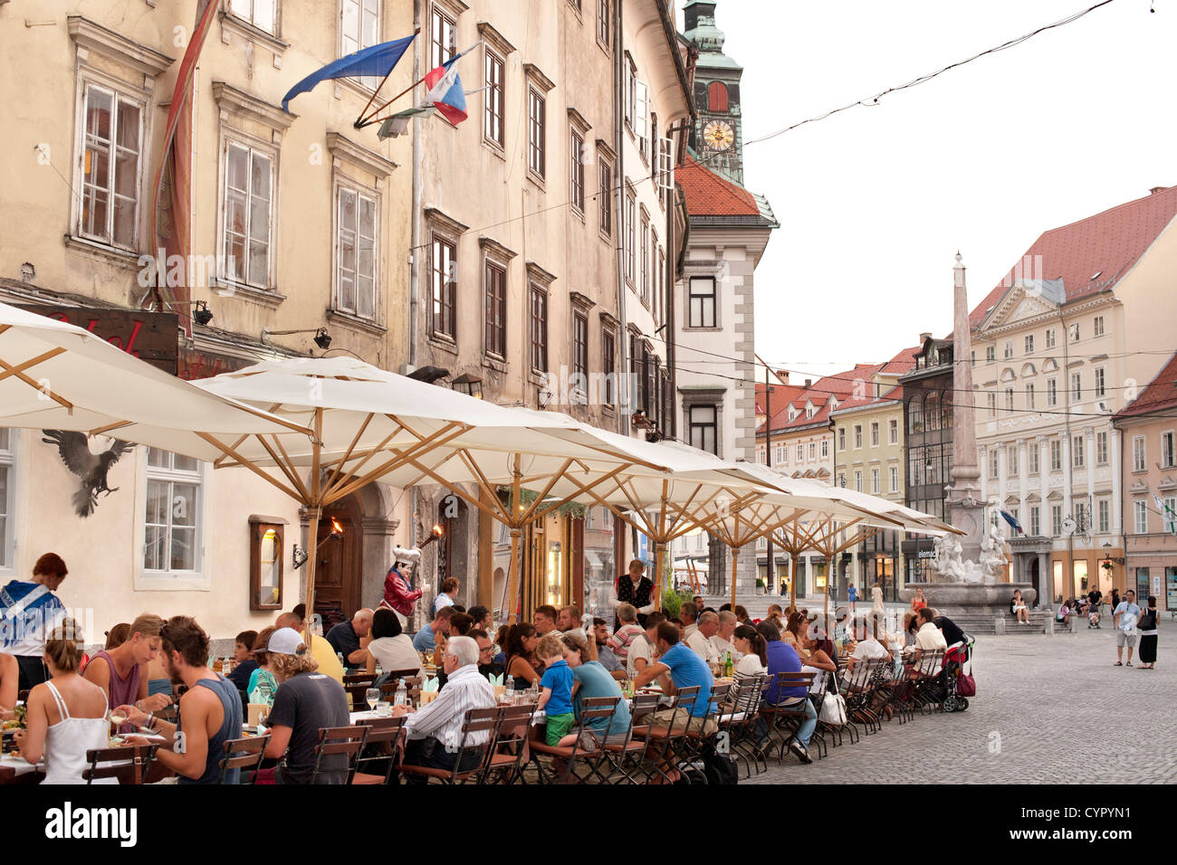 Sidewalk Café nella città vecchia di Lubiana, capitale della Slovenia. Foto Stock