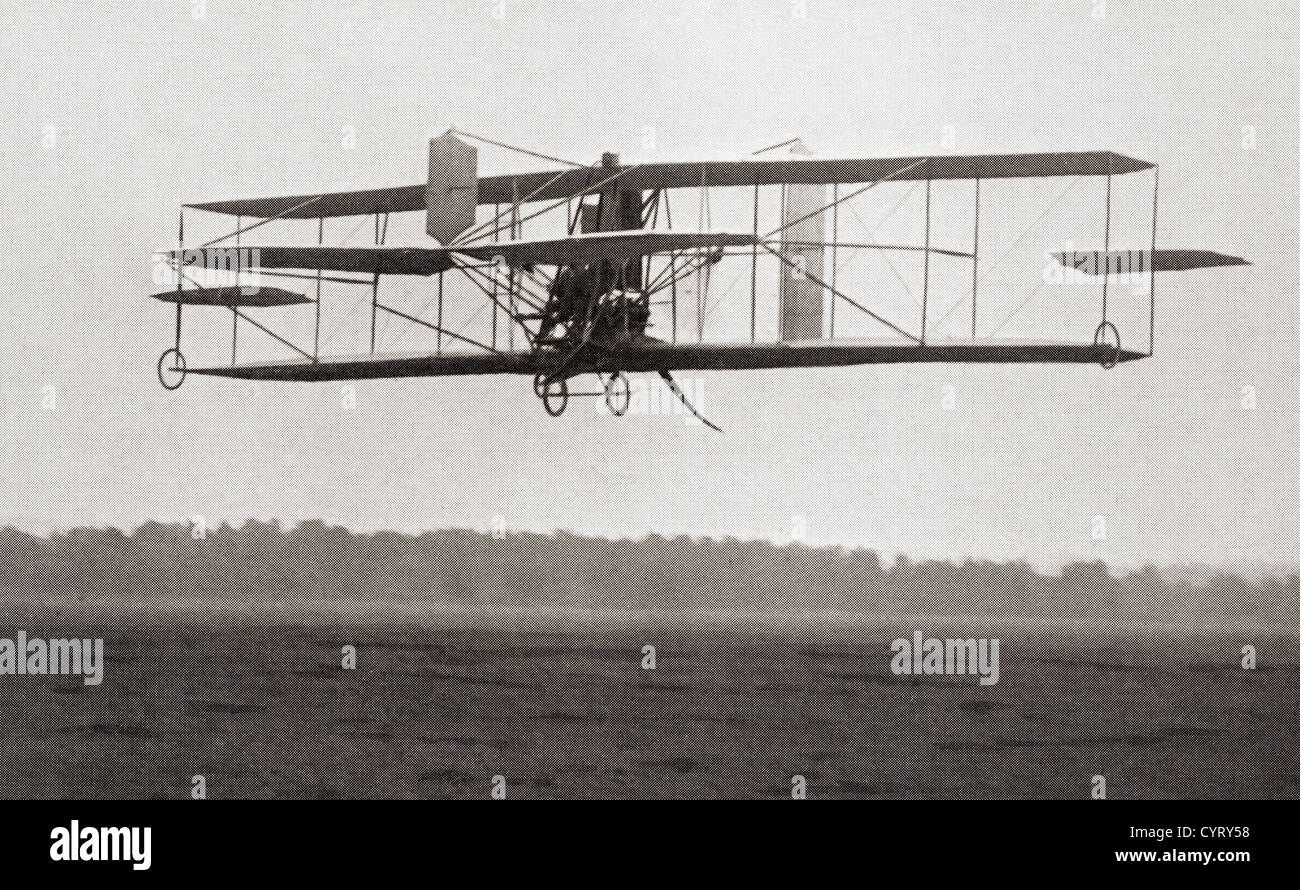Cody è un biplano nell'aria in 1909. Samuel Franklin Cowdery, più tardi conosciuto come Samuel Franklin Cody, 1867 - 1913. Foto Stock