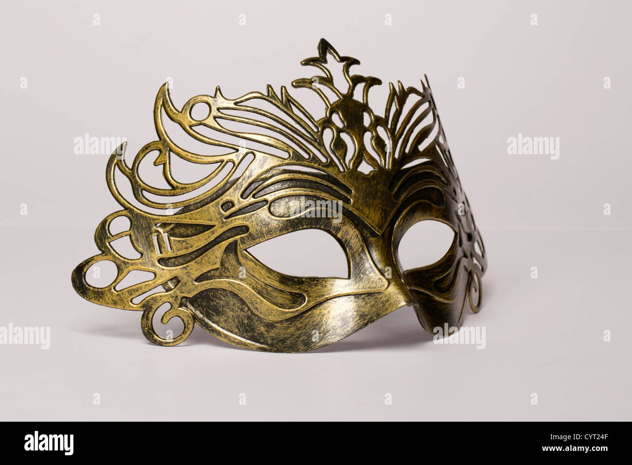 Maschera di carnevale isolato su un bianco Foto Stock