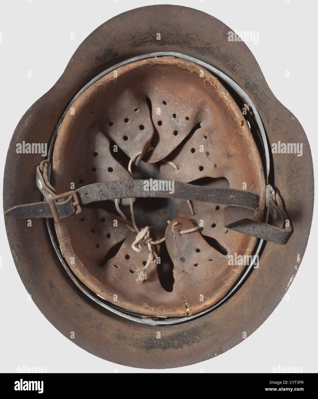 Un Casco In Acciaio Modello 1916 Con Rivestimento Camouflage, Vernice A Base Grigio Campo, Con - Foto 10