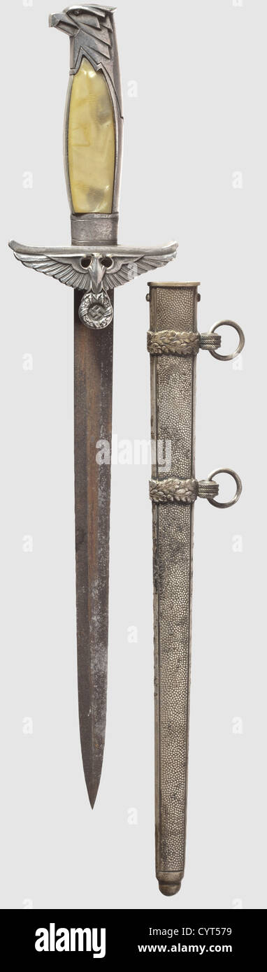 Hubert von Breisky - un diplomatico del Reich tedesco, un diplomatico M 1938 pugnale e immagini ancestrali lama rivestita di ruggine porta logo del produttore di Alcoso.hilt ha pomo placcato argento e quilloni con un aquila di fronte a destra, e madre-di-perla grip scales.The argento-placcato ferro scabarda è anche un po 'arrugginito.lunghezza 40 cm.There è anche un servizio di guerra Croce 1a classe senza spade in versione metallo non ferroso.cinque miniature Biedermeier originali finemente dipinte raffiguranti gli antenati di Freiherr von Breisky.e altri quattro telai con copie di,diritti-aggiuntivi-clearences-non disponibili Foto Stock Hubert von Breisky - un diplomatico del Reich tedesco, un diplomatico M 1938 pugnale e immagini ancestrali lama rivestita di ruggine porta logo del produttore di Alcoso.hilt ha pomo placcato argento e quilloni con un aquila di fronte a destra, e madre-di-perla grip scales.The argento-placcato ferro scabarda è anche un po 'arrugginito.lunghezza 40 cm.There è anche un servizio di guerra Croce 1a classe senza spade in versione metallo non ferroso.cinque miniature Biedermeier originali finemente dipinte raffiguranti gli antenati di Freiherr von Breisky.e altri quattro telai con copie di,diritti-aggiuntivi-clearences-non disponibili Foto Stock
