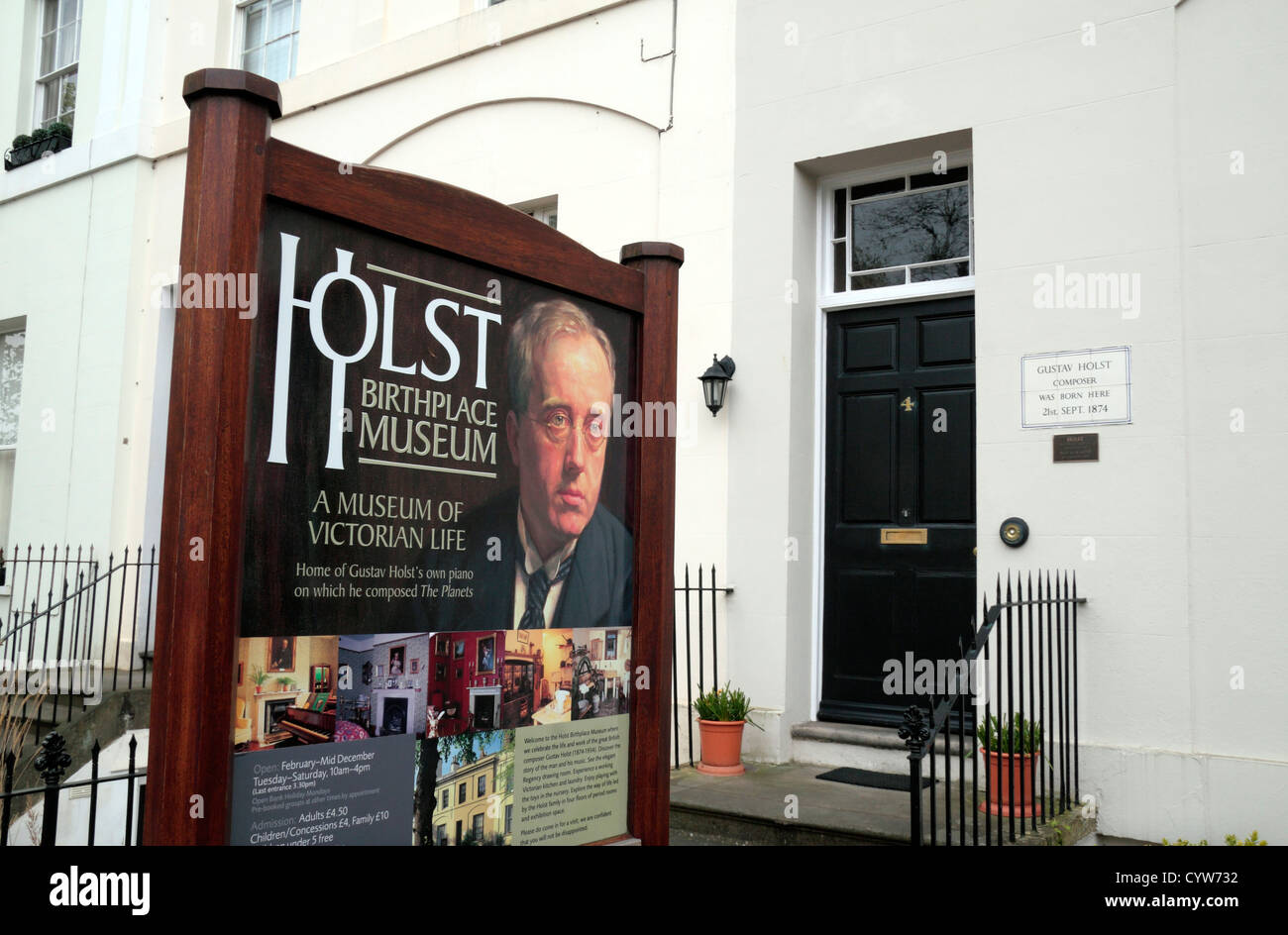 La Gustav) Holst Birthplace Museum su Clarence Road, Cheltenham, Gloucestershire, Inghilterra. Foto Stock