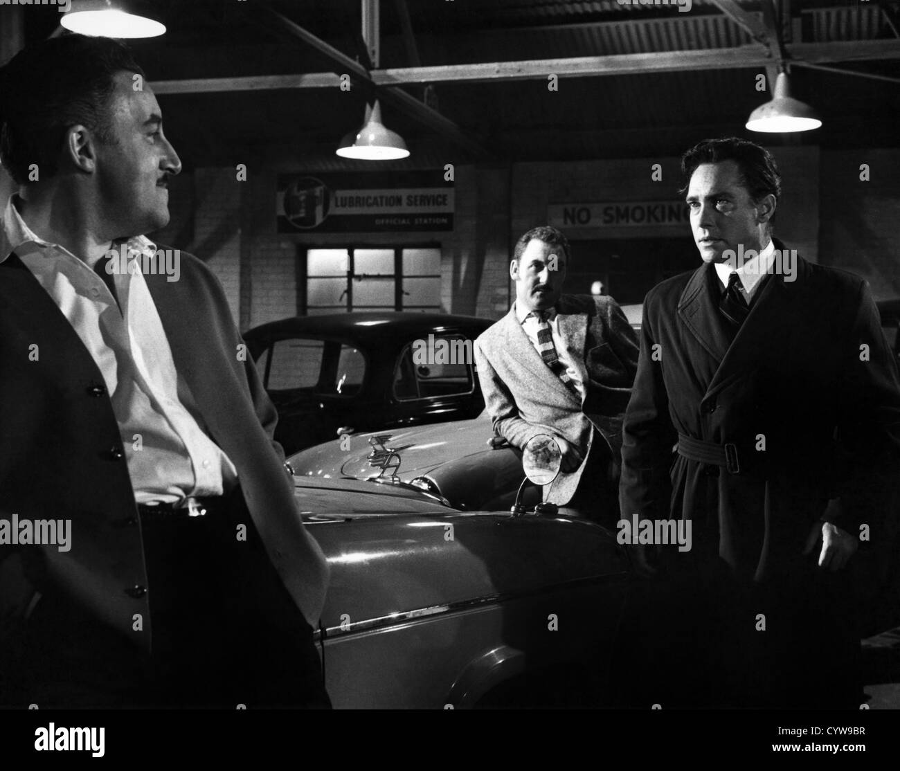 MAI LASCIARE ANDARE (1960) PETER VENDITORI; RICHARD TODD; JOHN GUILLERMIN (DIR) NLGO 007 MOVIESTORE COLLECTION LTD Foto Stock