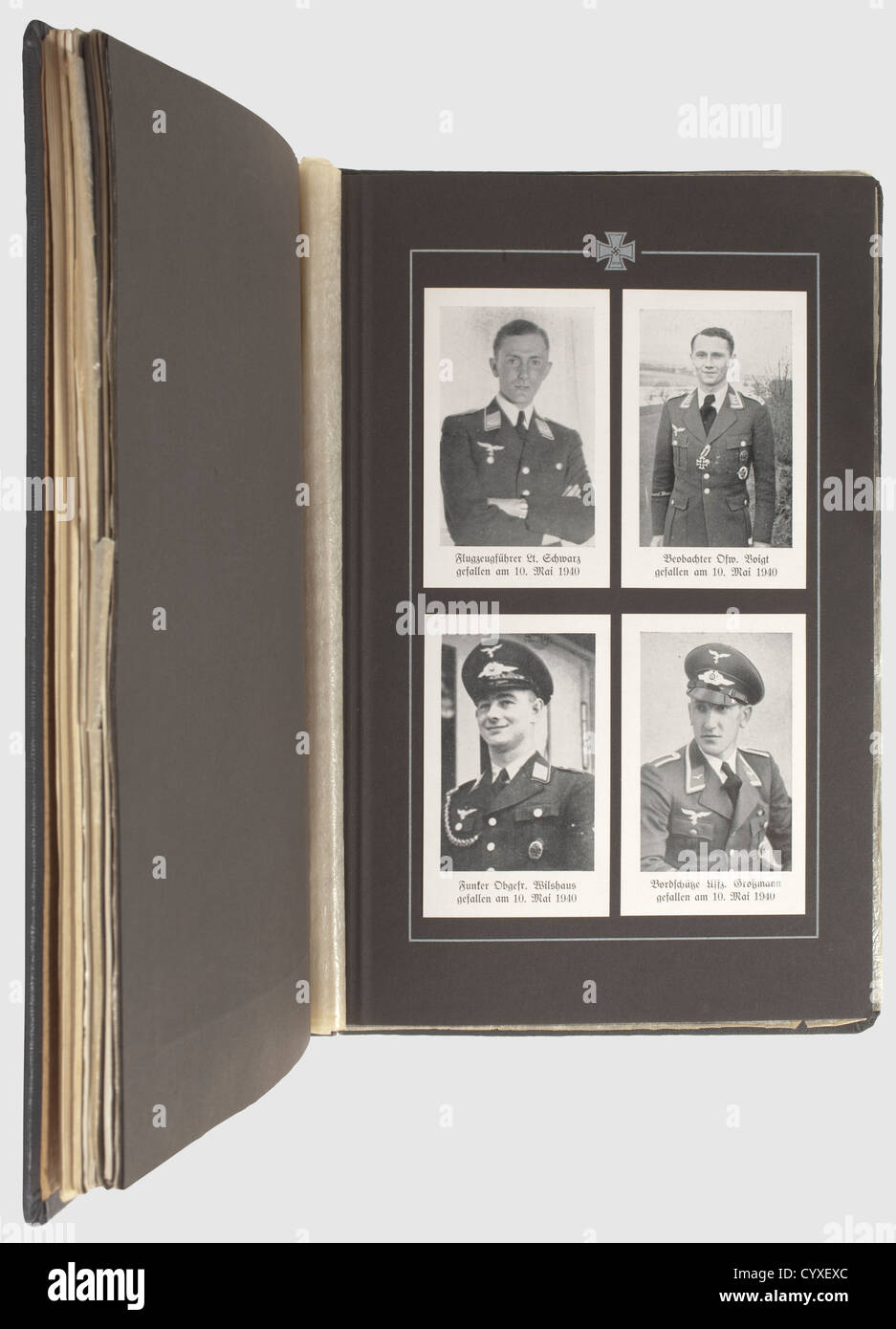 Quattro album fotografici di Unteroffizier Johann Grünsteudel, membro della Battle Wing 4 'General Wever' e la 7./Battle Wing 30 materiale fotografico molto completo e molto interessante dalle missioni dell'operatore radio su molte linee di fronte della Luftwaffe tedesca nel 2 ° mondo storico, storico, persone, anni 30, 1930, 20 ° secolo, Air Force, ramo di servizio, filiali Servizio,Servizio armato,servizi armati,militare,militare,forze aeree,oggetto,oggetti,fermi,clipping,ritaglio,ritaglio,ritaglio,ritaglio,ritaglio,fotografia,foto,foto,foto,foto,foto,diritti-aggiuntivi-clearences-non disponibile Foto Stock