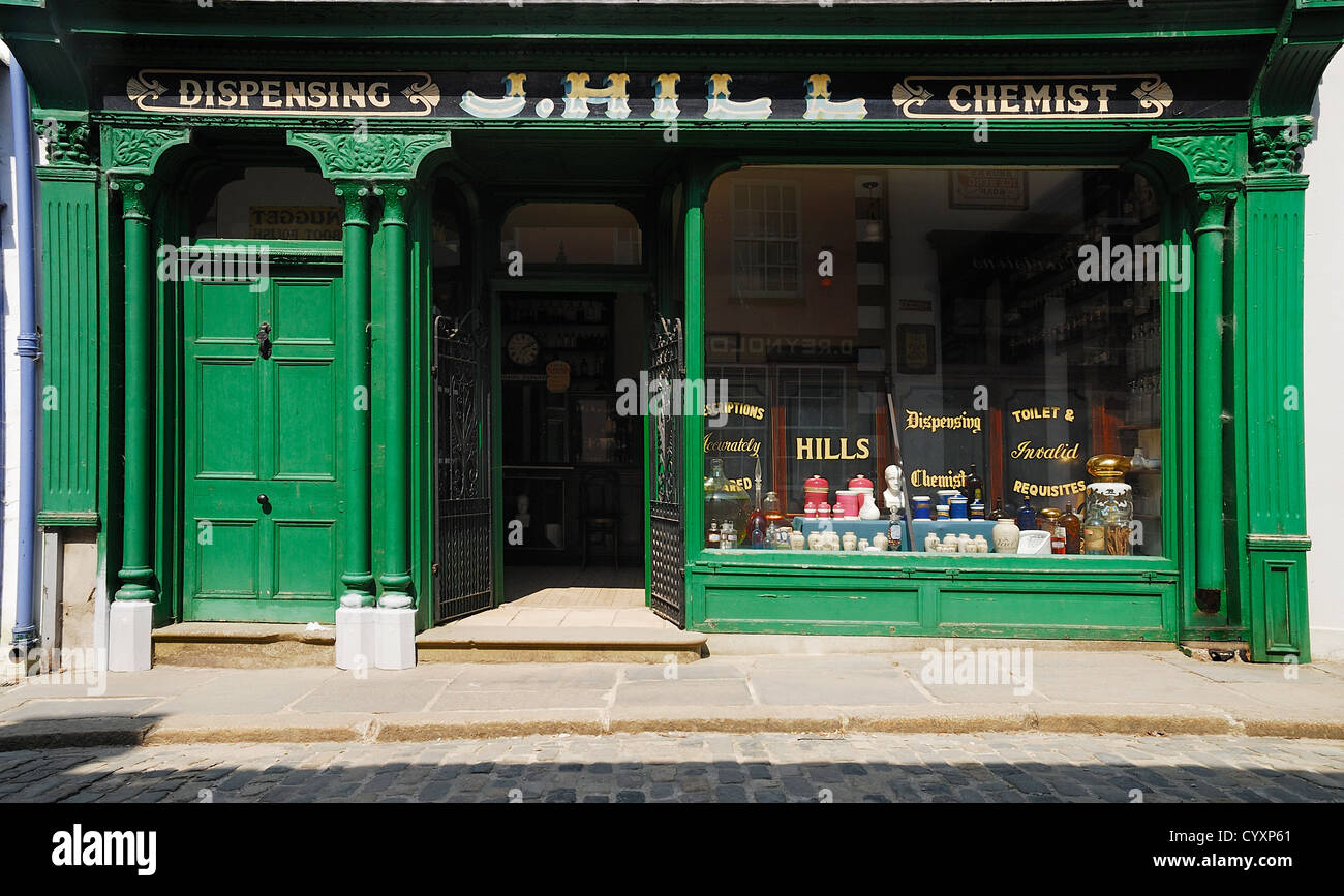 Ulster American Folk Park, secolo XIX street, Hill's shopfront farmacia. Eire Irish Europa settentrionale Repubblica Foto Stock