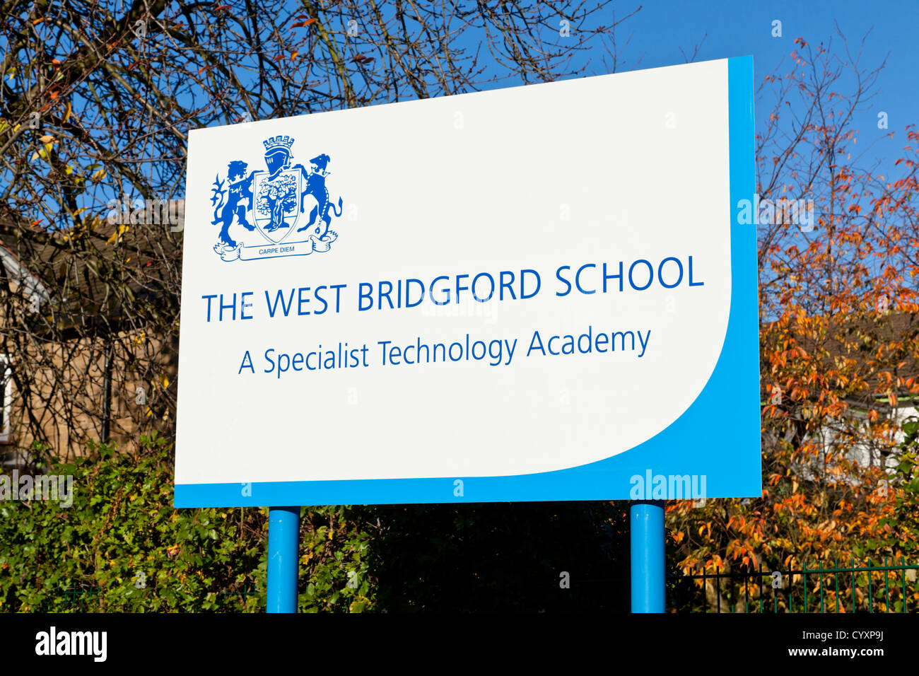 Segno a West Bridgford School, uno specialista di tecnologia, Accademia di West Bridgford, Nottinghamshire, England, Regno Unito Foto Stock