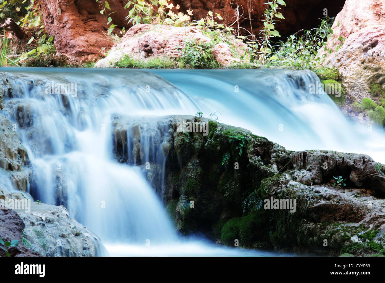 Bella piccola cascata Foto Stock