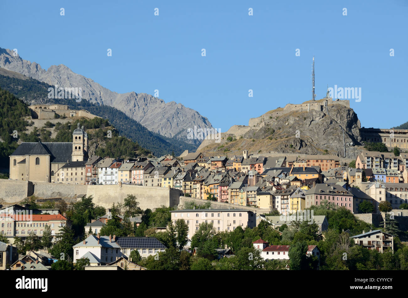Vista panoramica sulla Cittadella della città, Forte, Castello e Vauban fortificazioni Briançon Hautes-Alpes Francia Foto Stock