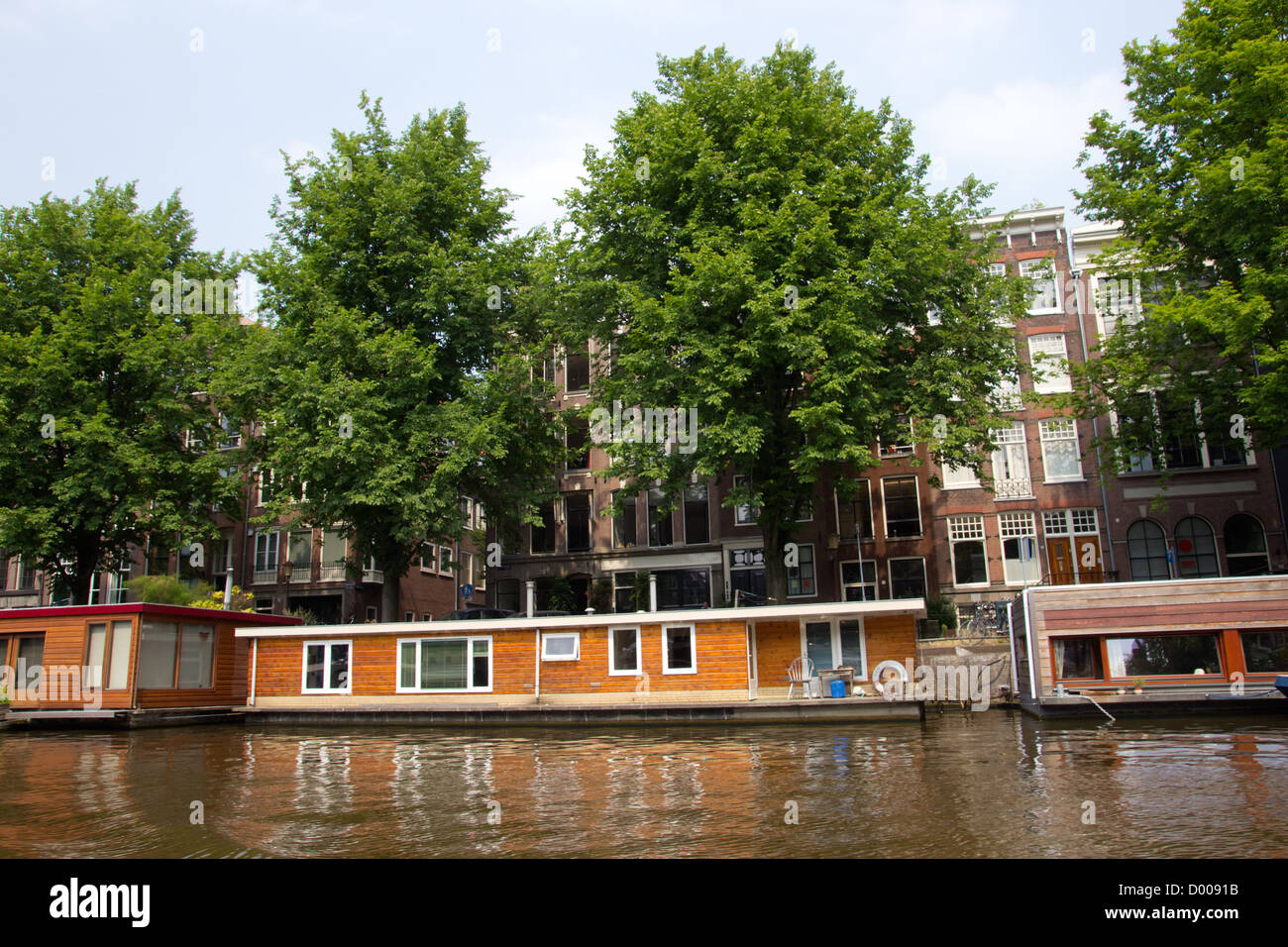 Vivere battelli in Amsterdam Foto Stock