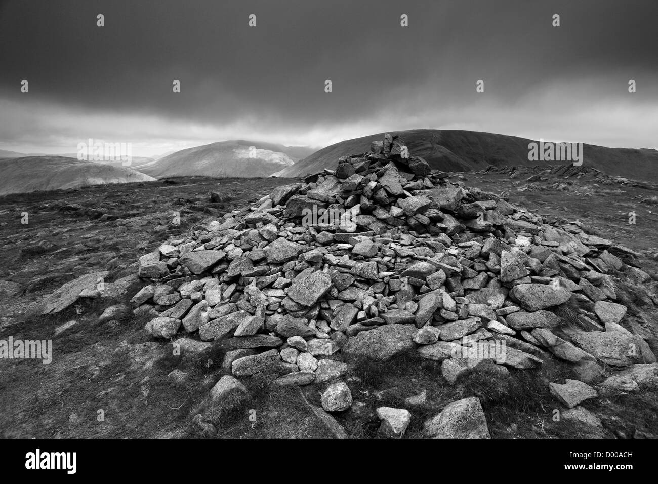 Paesaggio, Summit ridge, Heron Pike, Fairfield Horseshoe fells, Parco Nazionale del Distretto dei Laghi, Cumbria County, Inghilterra, Regno Unito. Heron Foto Stock