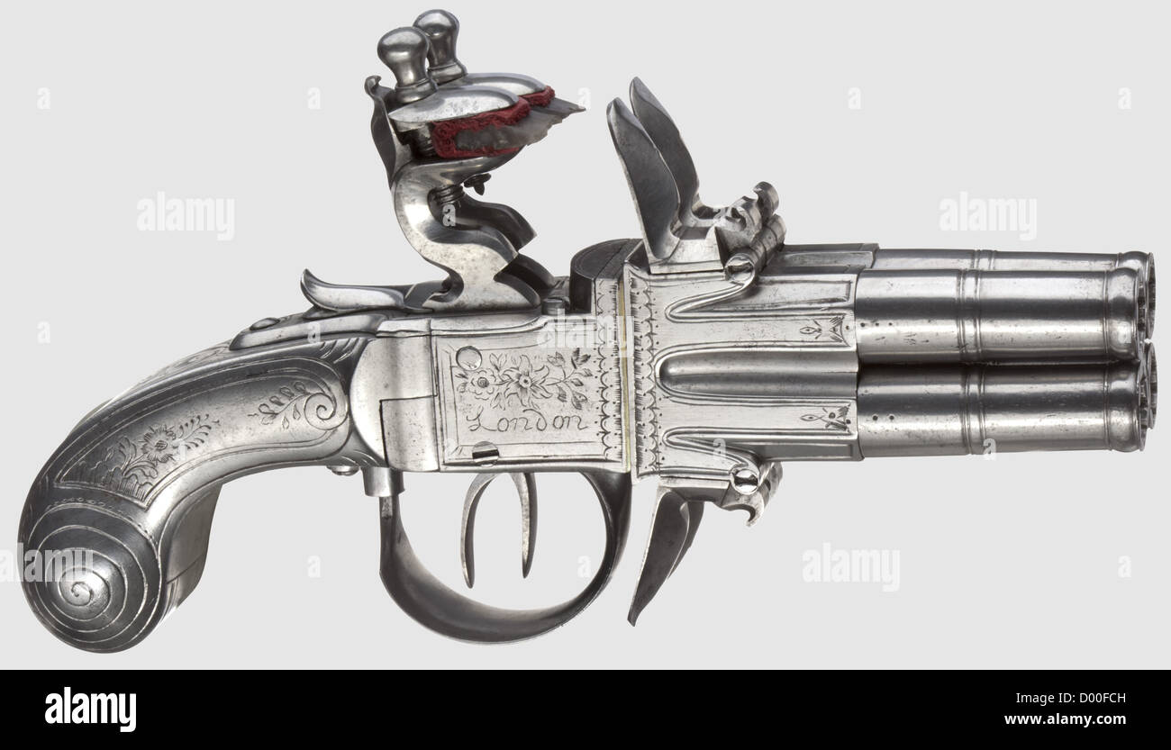 Un paio di pistole tascabili a flintlock turn-over belghe con quattro barili, Segallas, Liegi, circa 1800. Canne rotonde a vite, calibro 8 mm, con false mucciole a fucile e cannone. Serrature con incisione floreale e cassaforte scorrevole, sui lati inscritte 'Segallas London'. Ferro, nuts con incisione a floralmente. Protezioni a molla per il grilletto per rilasciare il meccanismo di capovolgerlo. Lunghezza 16 cm ciascuno, storico, storico, 19 ° secolo, pistola civile, pistole civili, portatile, pistola, armi da fuoco, armi da fuoco, armi da fuoco, armi, armi, armi, armi, armi, armi, oggetti, oggetti, fermi, clippi, diritti aggiuntivi-clearences-non disponibile Foto Stock