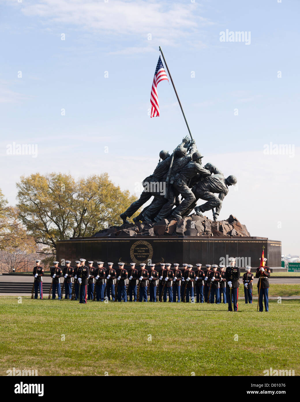 I veterani alle celebrazioni del giorno presso il Marine Corps Memorial - Washington DC, Stati Uniti d'America Foto Stock