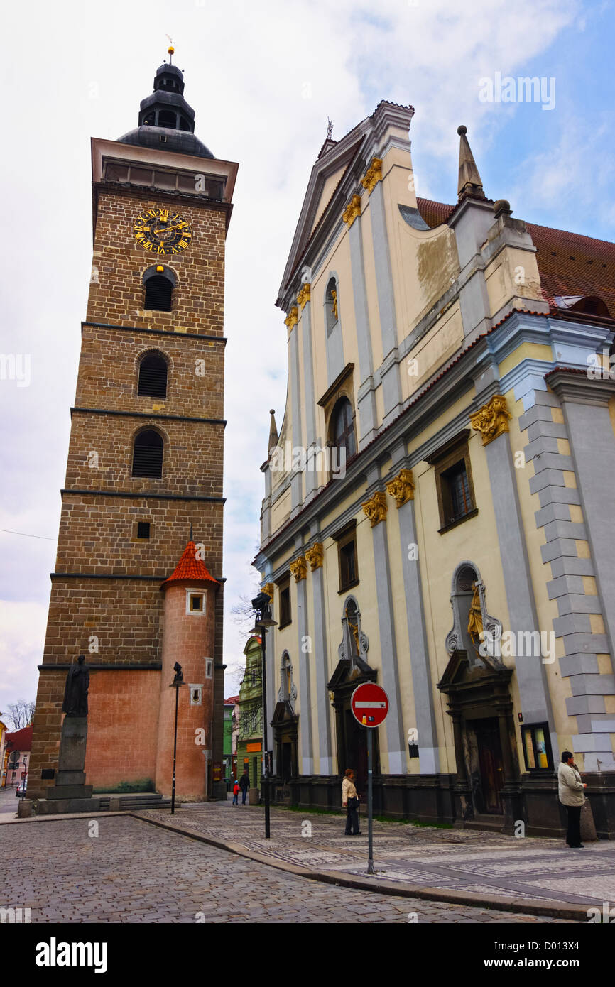 Torre Nera e St Nicholas Cathedral. Ceske Budejovice, Repubblica Ceca Foto Stock