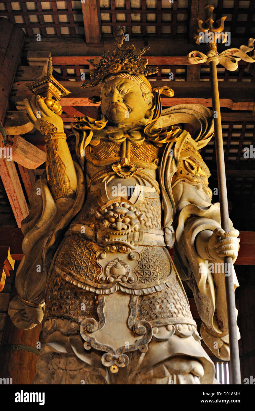 Custode del tempio statua di Tempio di Todai-ji di Nara, Giappone Foto Stock