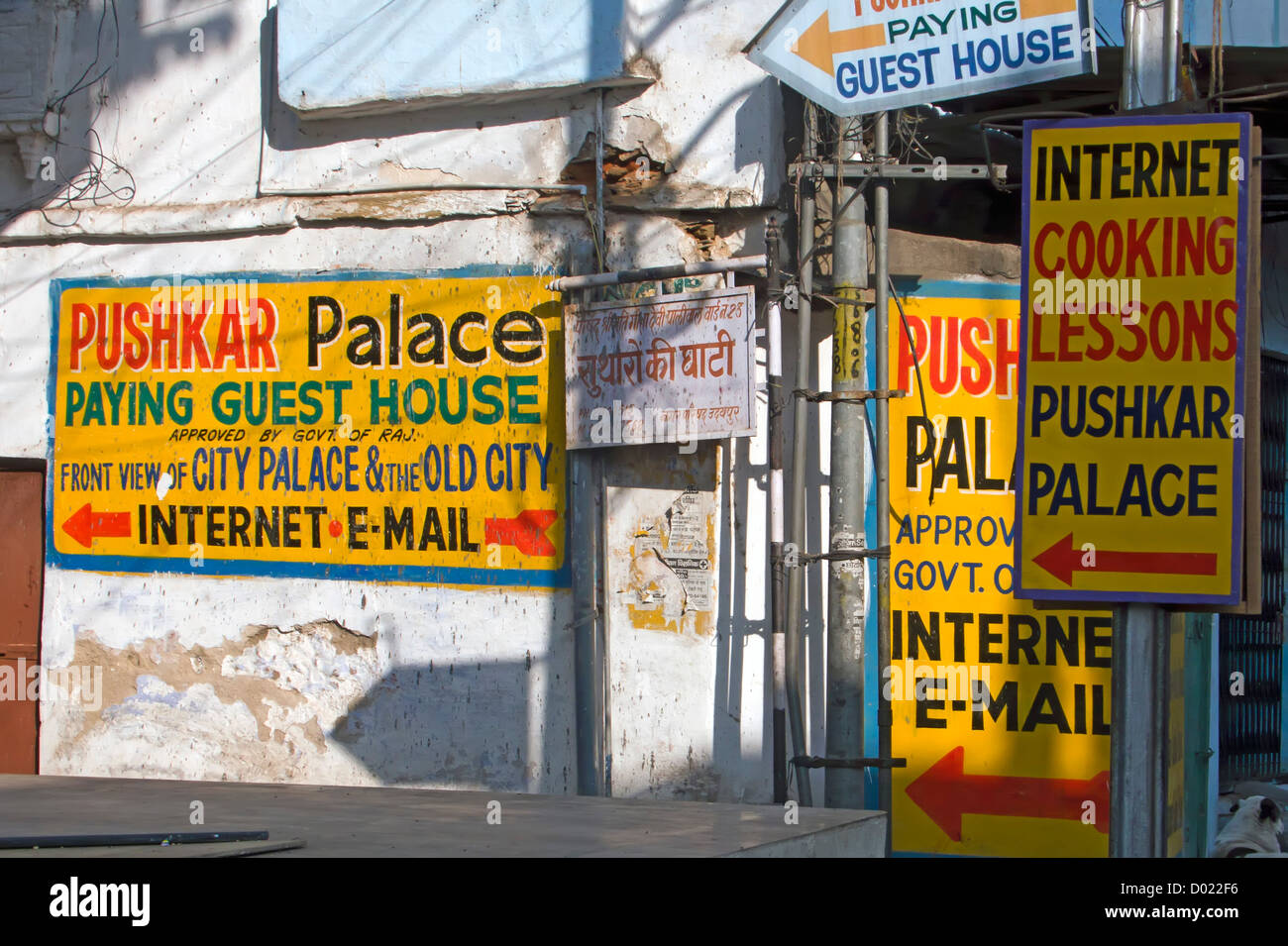 Indicazioni per servizi guest house Udaipur Rajasthan in India Foto Stock