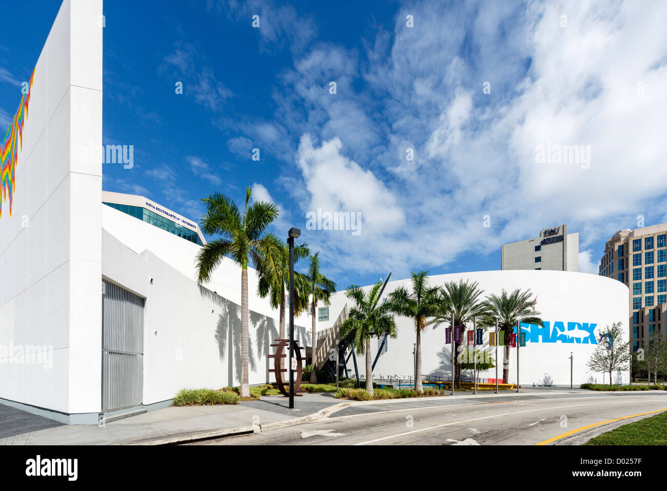 Museo di arte, e Las Olas Boulevard e a Fort Lauderdale, Broward County, Gold Coast, Florida, Stati Uniti d'America Foto Stock