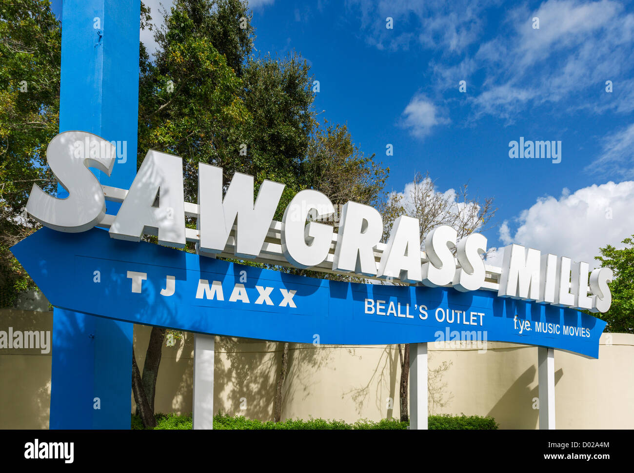 Segno a uno degli ingressi al centro commerciale Sawgrass Mills Mall (seconda laragest in Florida), Sunrise, Broward County, Florida, Stati Uniti d'America Foto Stock