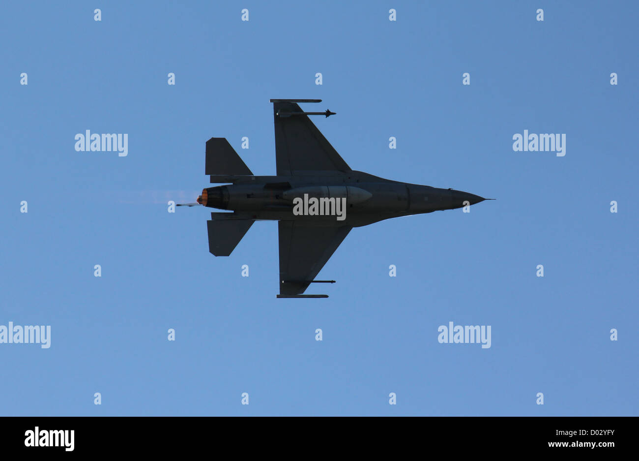 Moderni jet figther F16 F 16 nell'aria Foto Stock