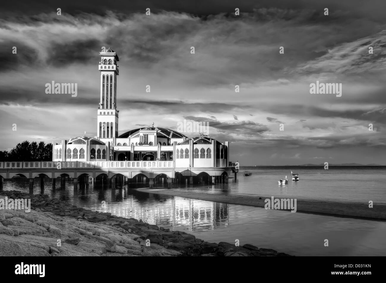 La moschea di galleggianti di Tanjung Bungah in Penang, Malaysia, Asia. Foto Stock