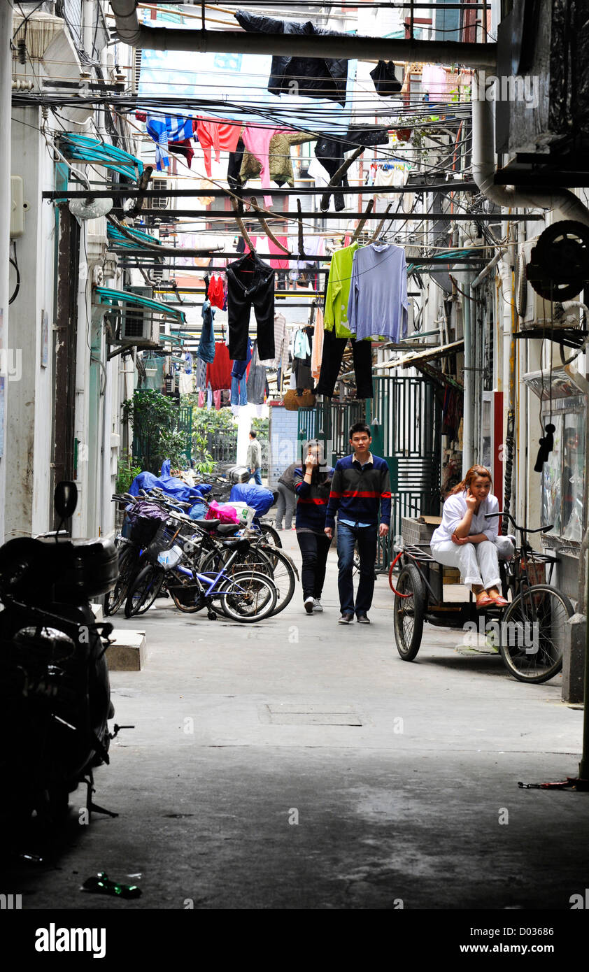 Un vicolo di Shanghai. Foto Stock