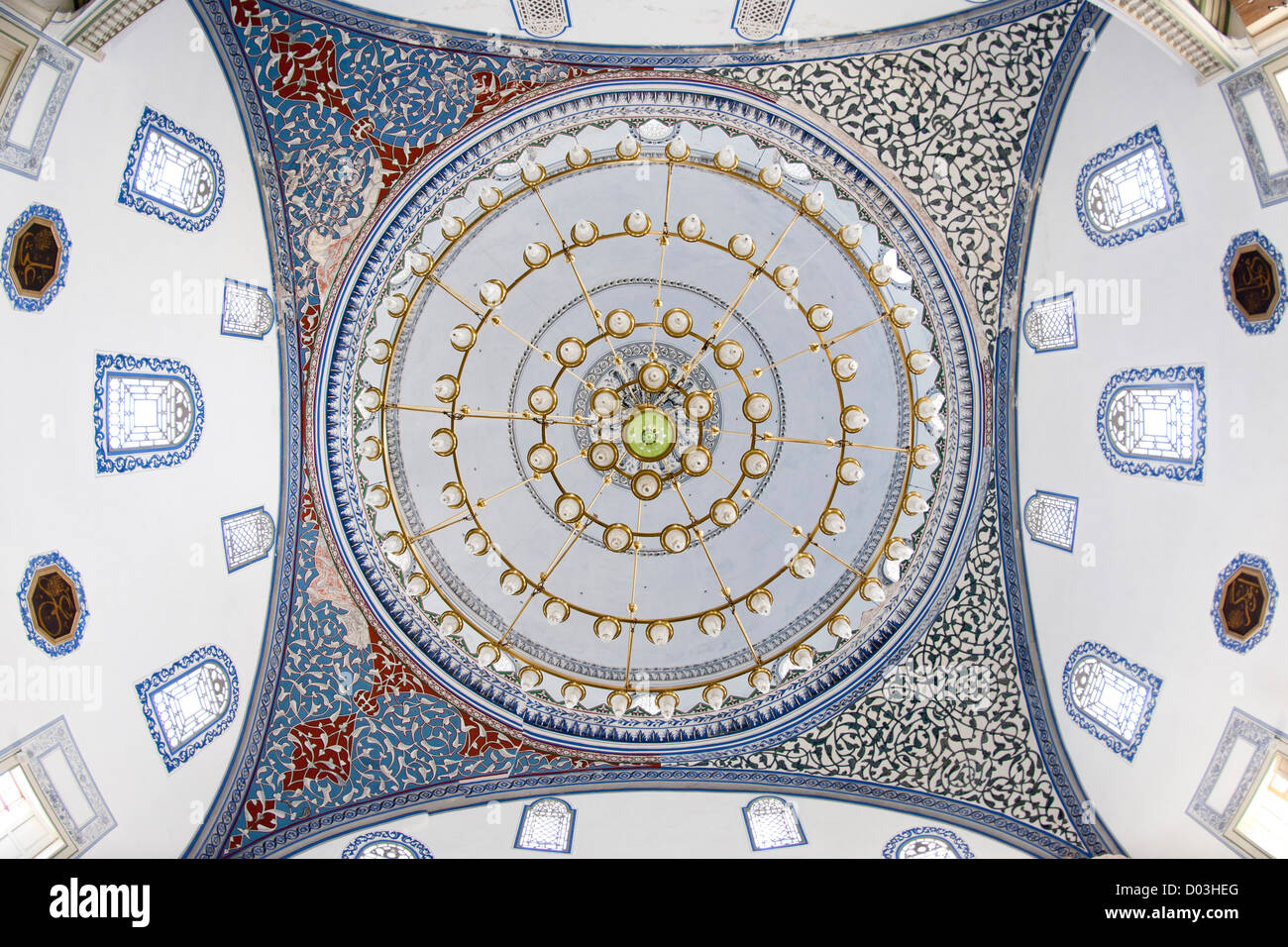 Il soffitto della Mustafa Pasha moschea a Skopje, la capitale della Macedonia. Foto Stock