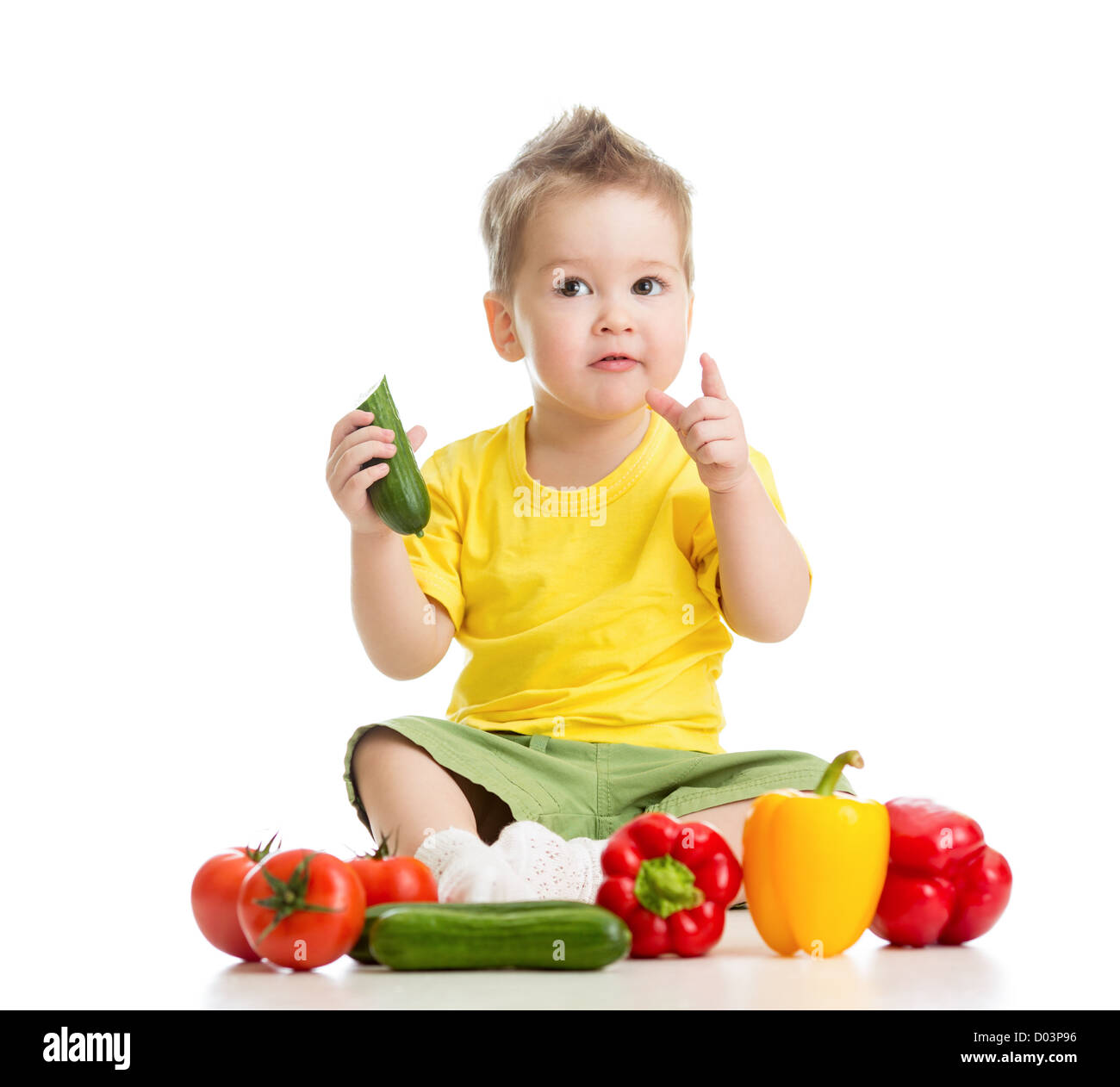 Un bambino o ragazzo di mangiare cibo sano isolato su bianco Foto Stock