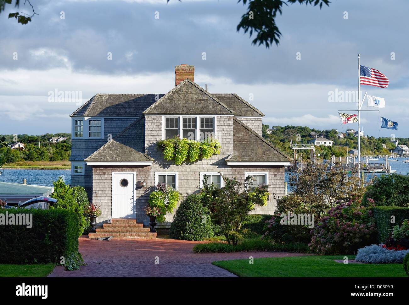 Home affacciato sul porto di Edgartown, Martha's Vineyard, Massachusetts, STATI UNITI D'AMERICA Foto Stock