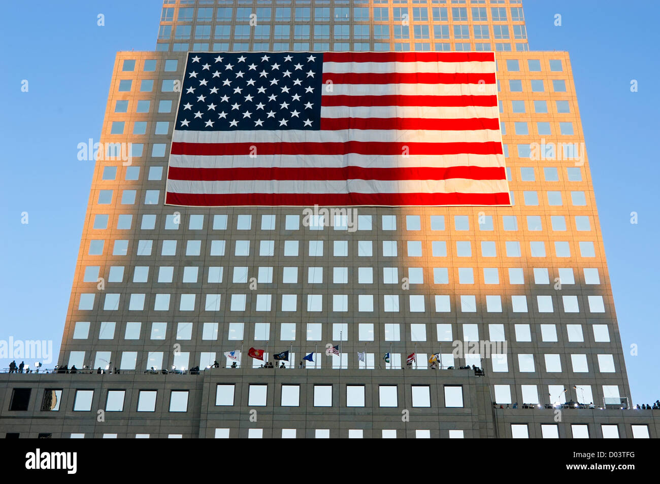 Sunrise a Ground Zero per il secondo anniversario del World Trade Center di attacco. Foto Stock