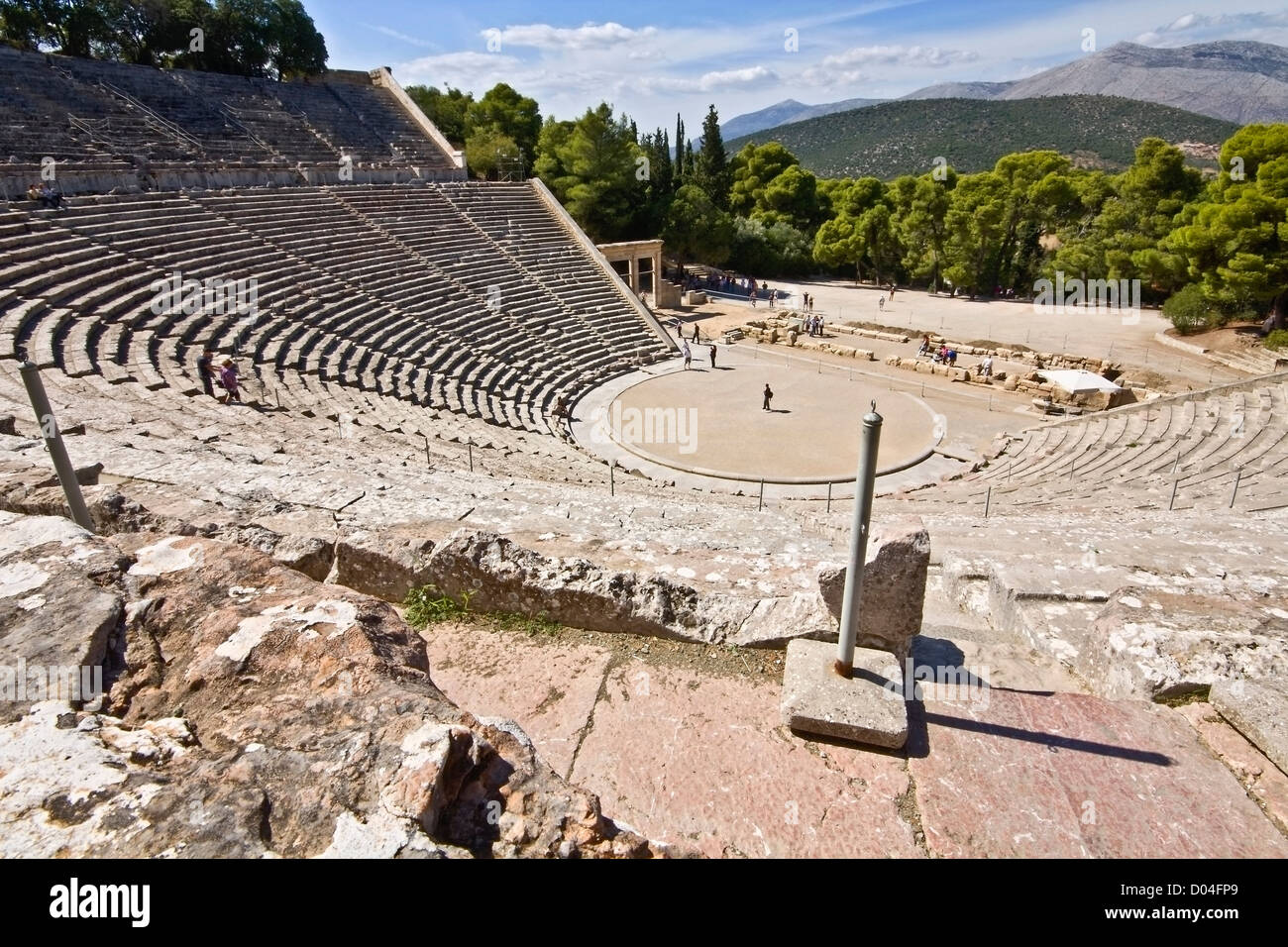 Antico anfiteatro di Epidauro al Peloponneso, Grecia Foto Stock