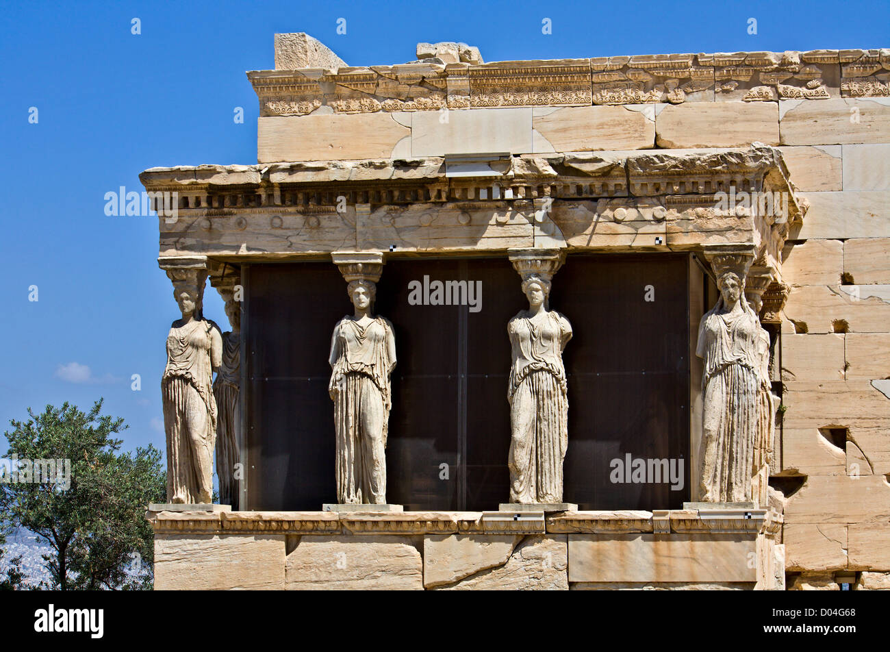 Tempio di Erectheum con le Cariatidi statue all Acropoli di Atene, Grecia Foto Stock