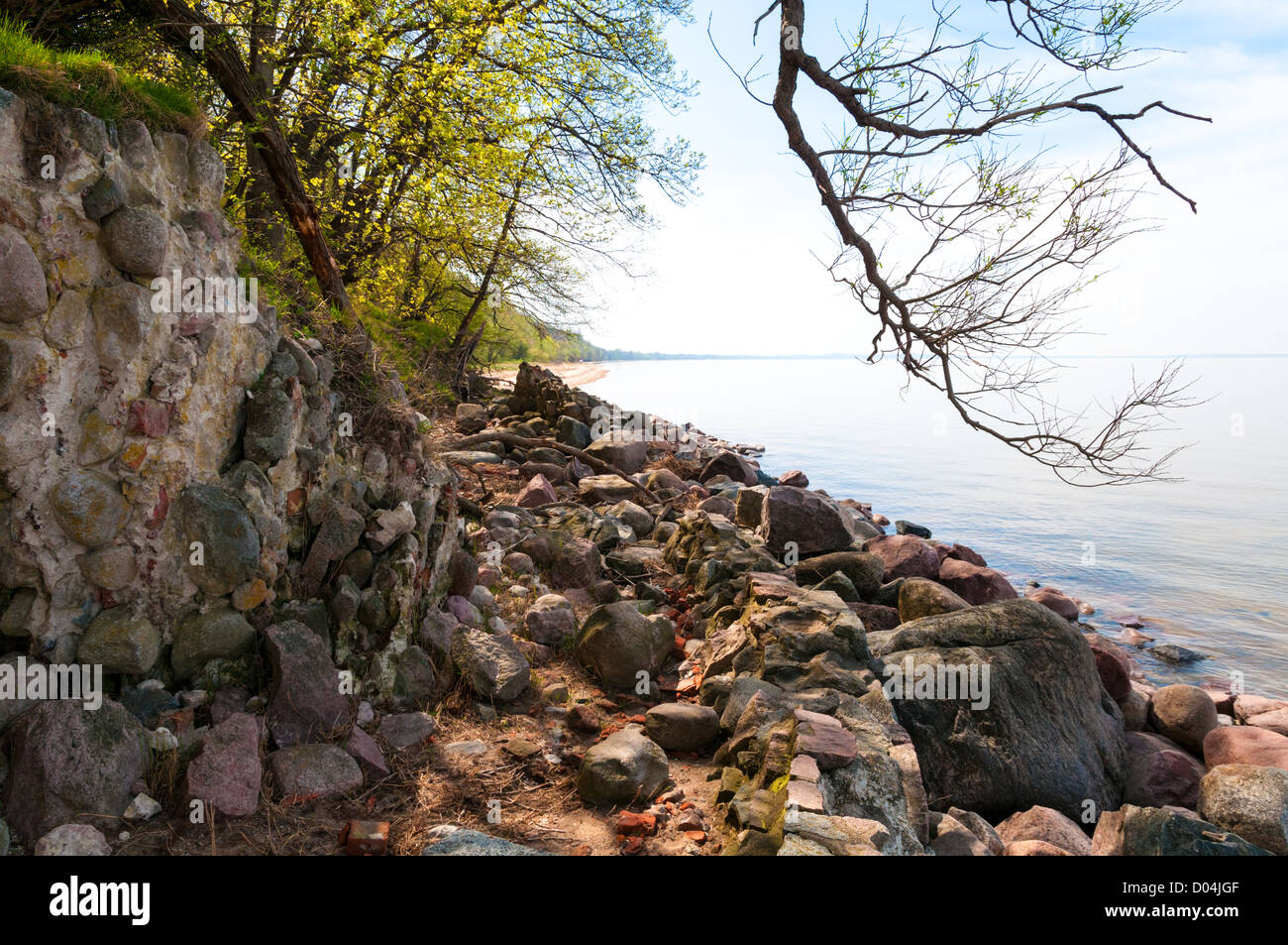 Le antiche rovine sulla baia Foto Stock
