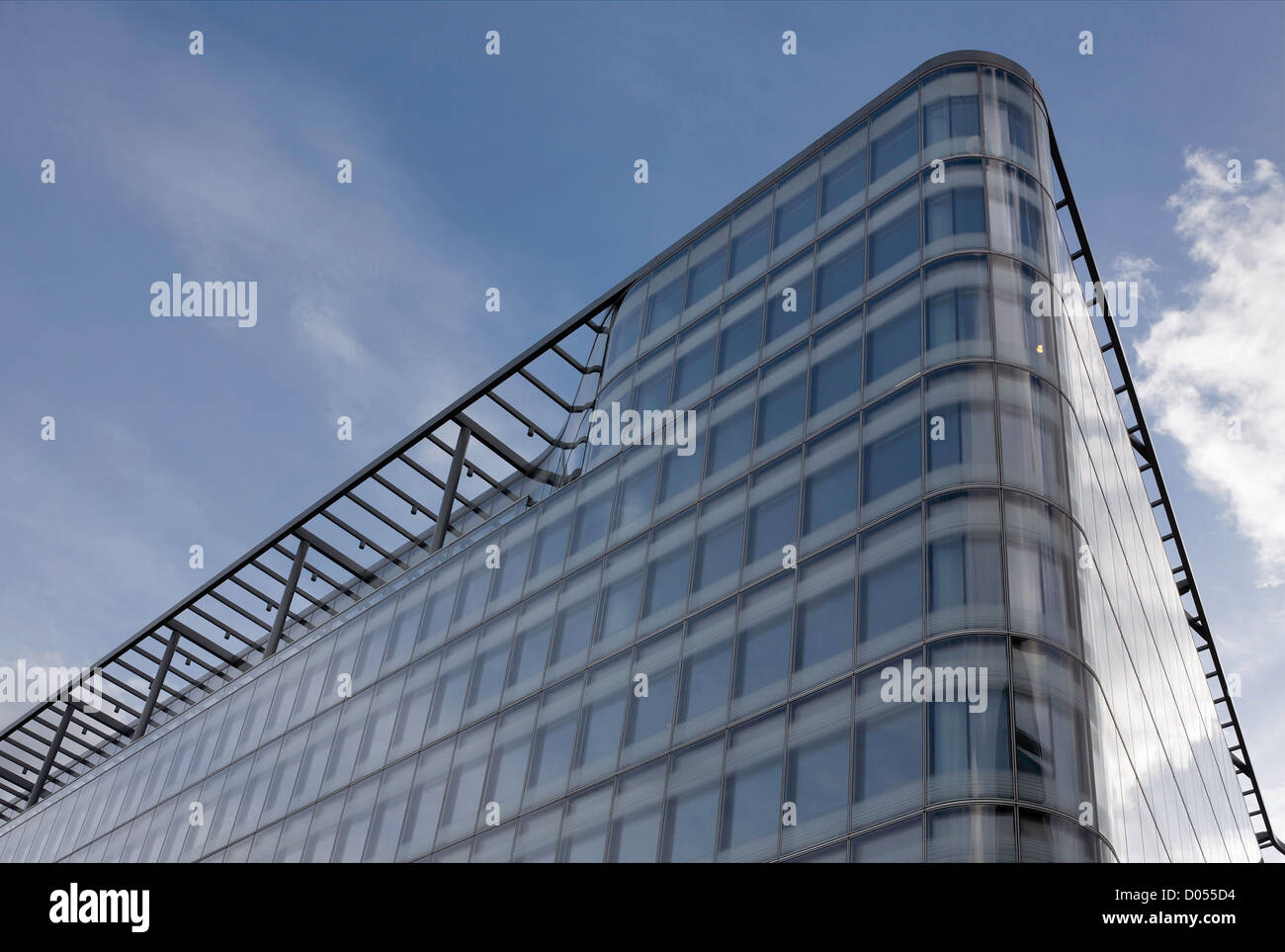 Un vetro contemporanea architettura del ferro nel distretto di Southwark, Londra Foto Stock