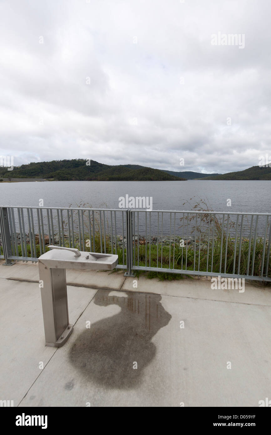 Fontanella a Hinze Dam, Australia Foto Stock