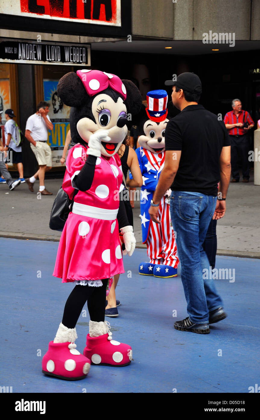 Minnie Mouse in Times Square a New York City, Stati Uniti d'America Foto Stock