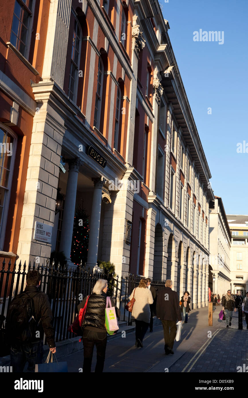 Scena di strada su King Street, Covent Garden, Londra, Inghilterra, Regno Unito Foto Stock
