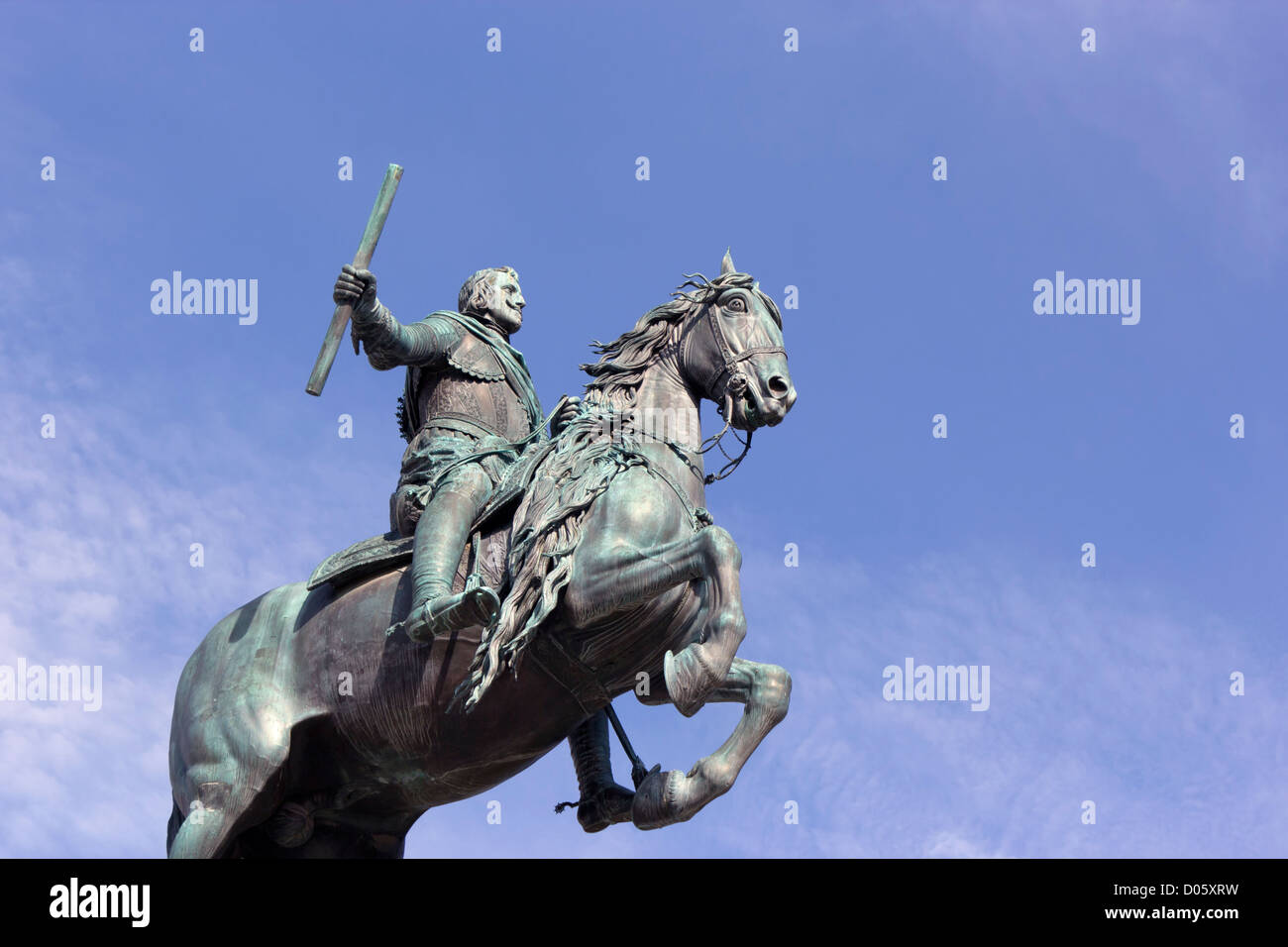 Plaza de Oriente, Madrid, Spagna. Statua equestre di Filippo IV da Pietro Tacca. Foto Stock