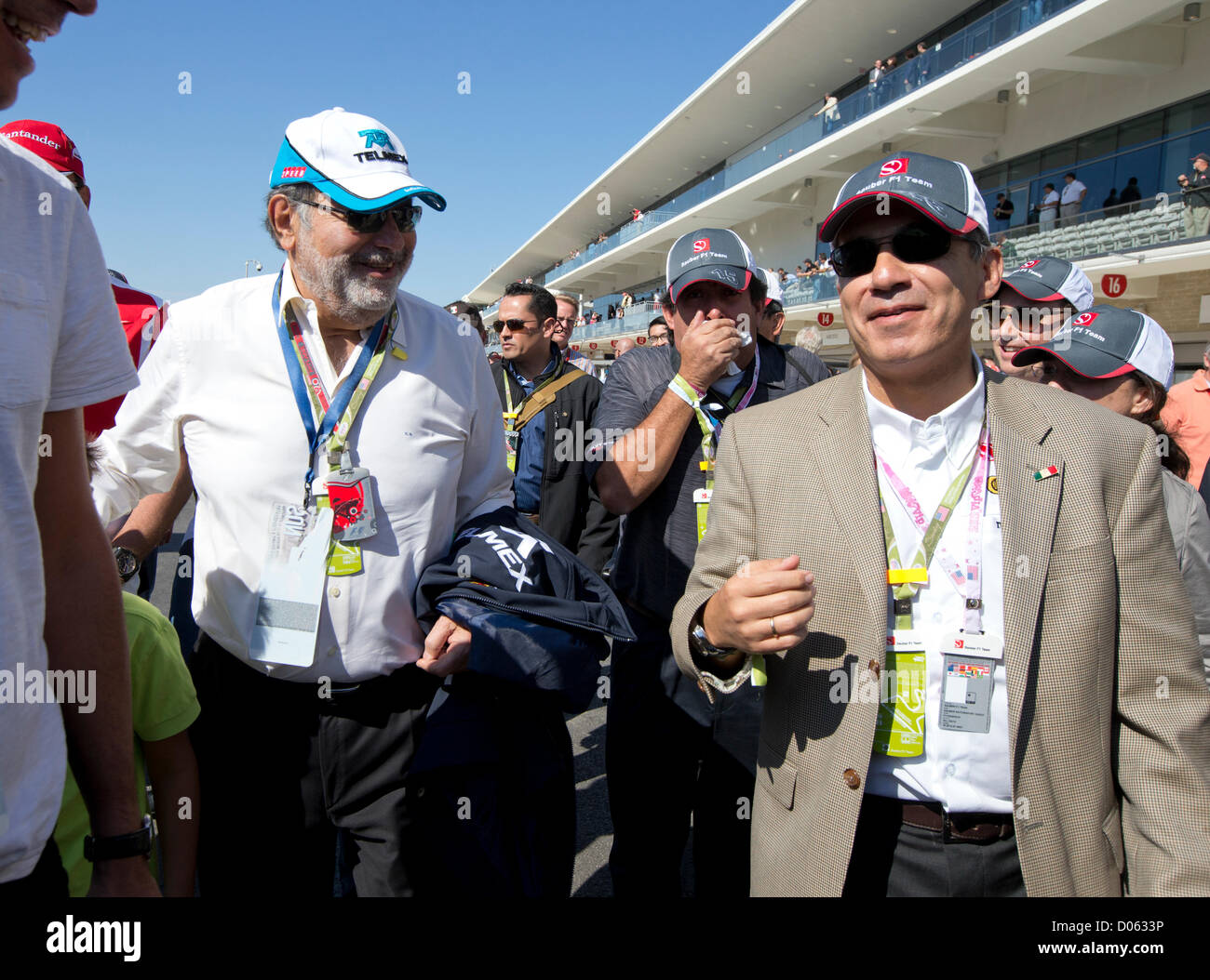 Il Presidente messicano Felipe Calderon (r) con imprenditore messicano Carlos Slim al Fi1il Gran Premio degli Stati Uniti di Austin in Texas Foto Stock