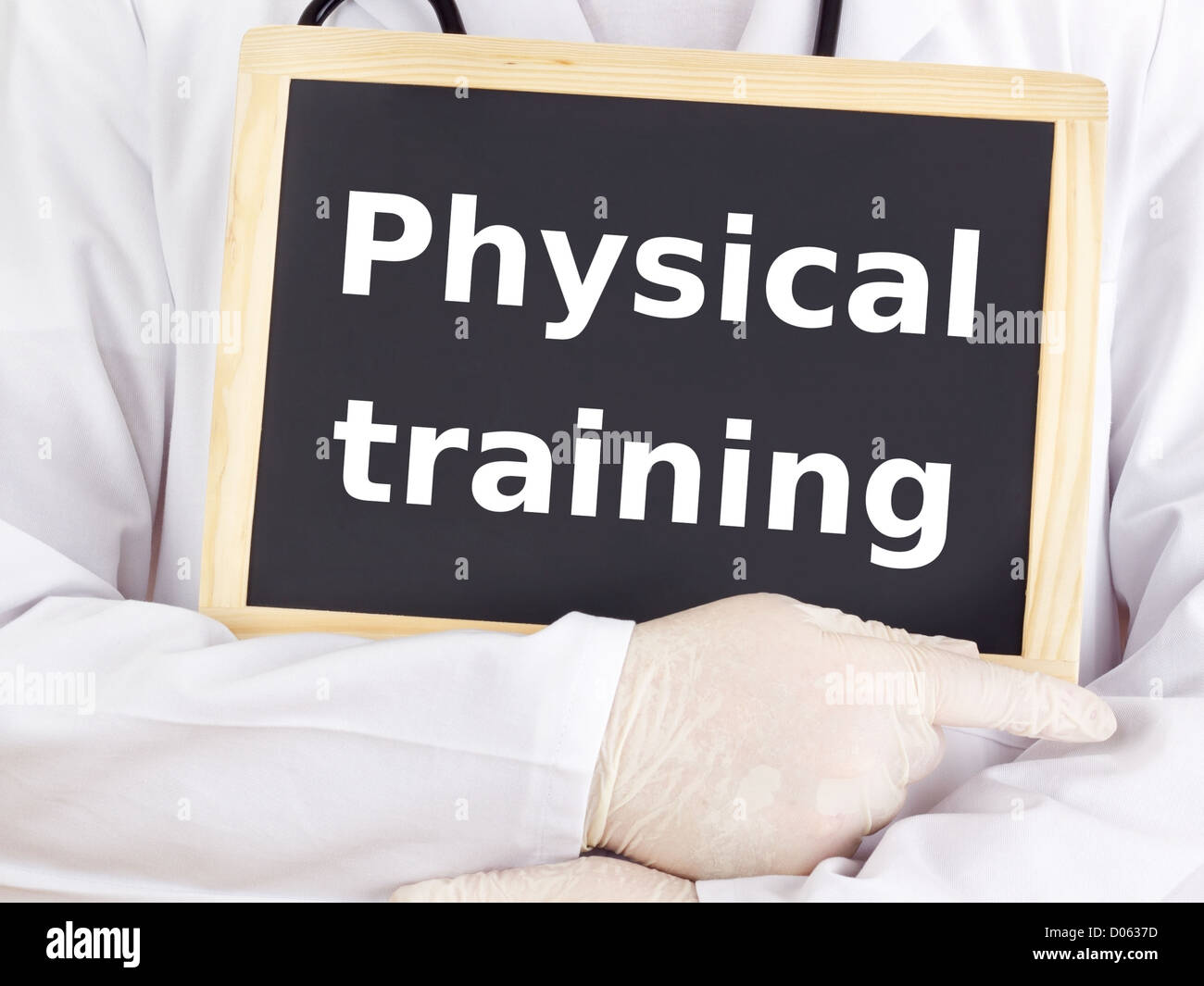 Medico mostra informazioni: allenamento fisico Foto Stock