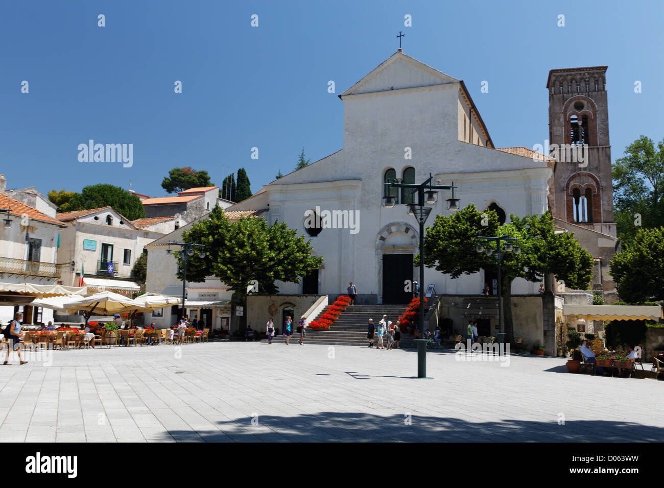 Ravello La piazza centrale con la cattedrale, Ravello, Campania, Italia Foto Stock