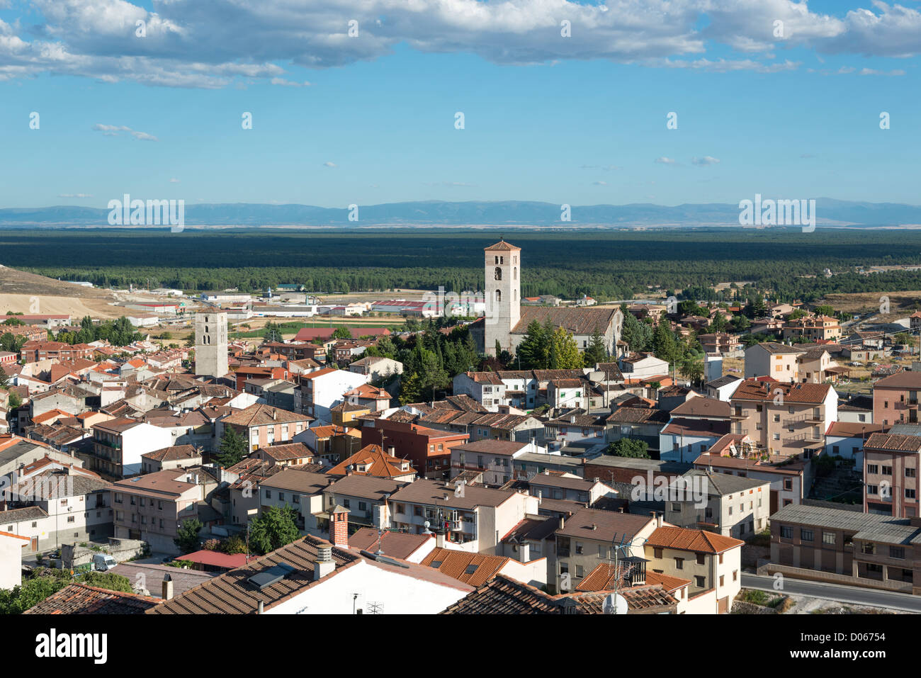 Vista panoramica della città di Cuéllar (Segovia, Spagna) prese dal castello parete circostante Foto Stock